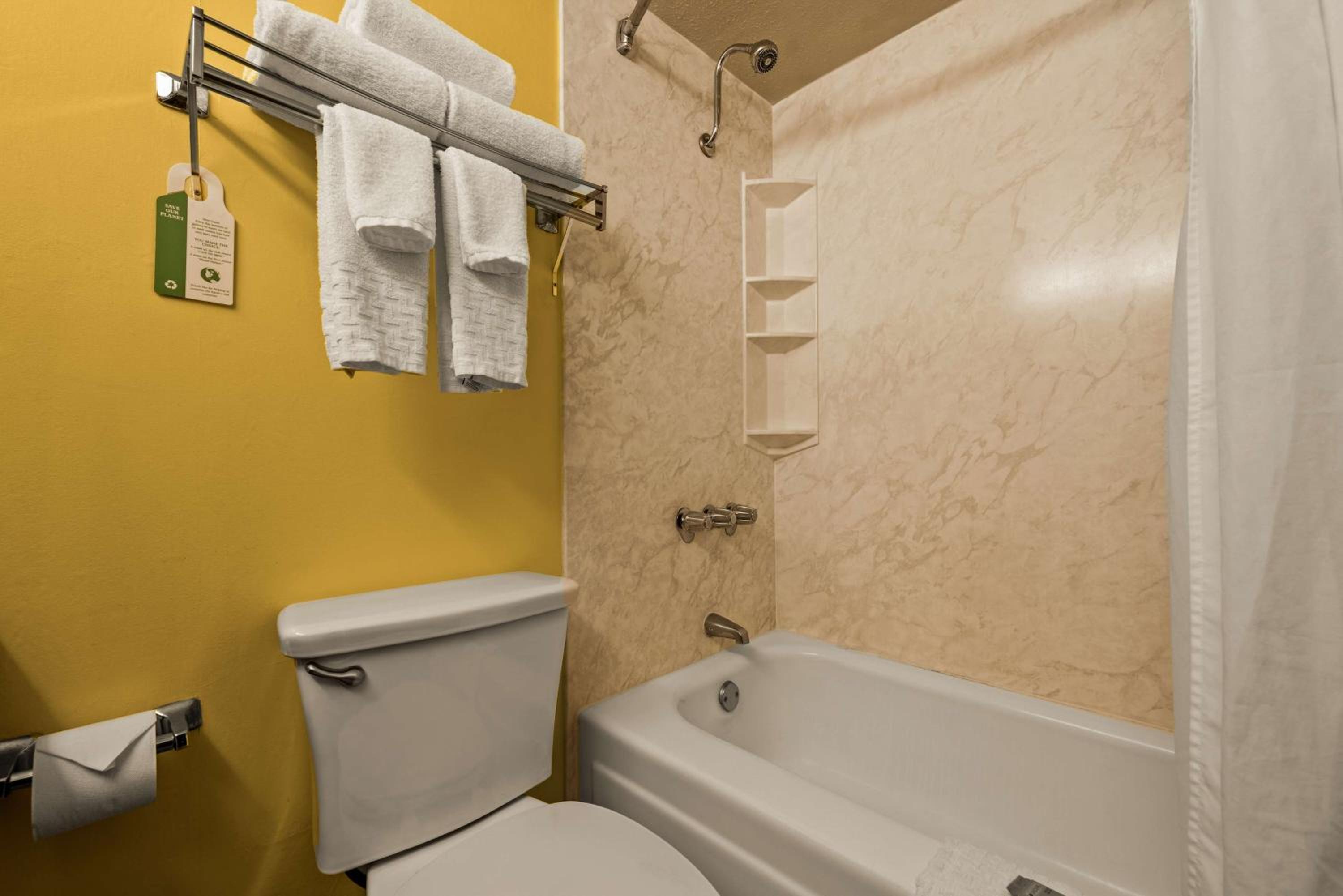 King Room - Non-Smoking - Photo 3