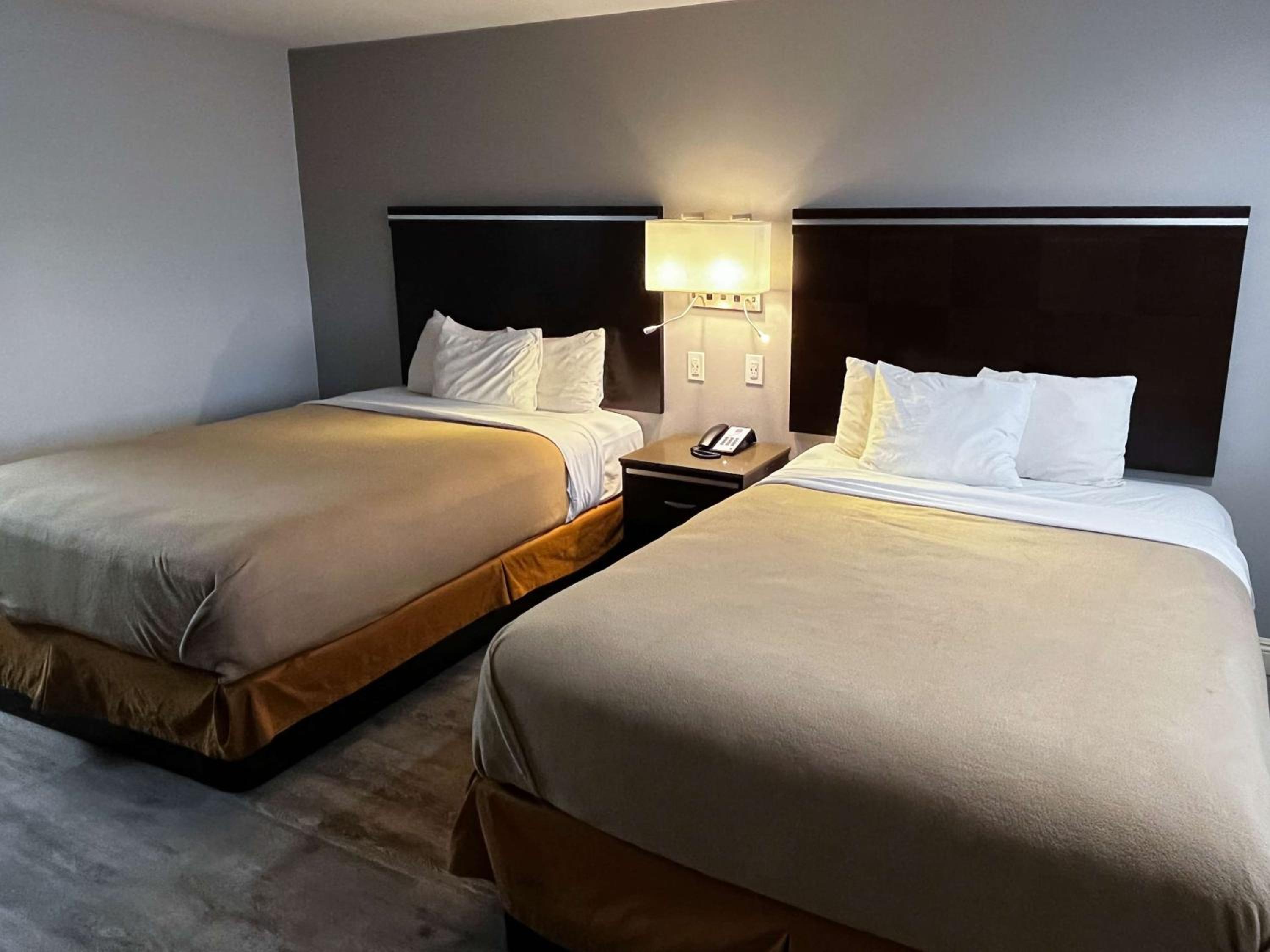 Deluxe Quadruple Room - Non-Smoking photo 3