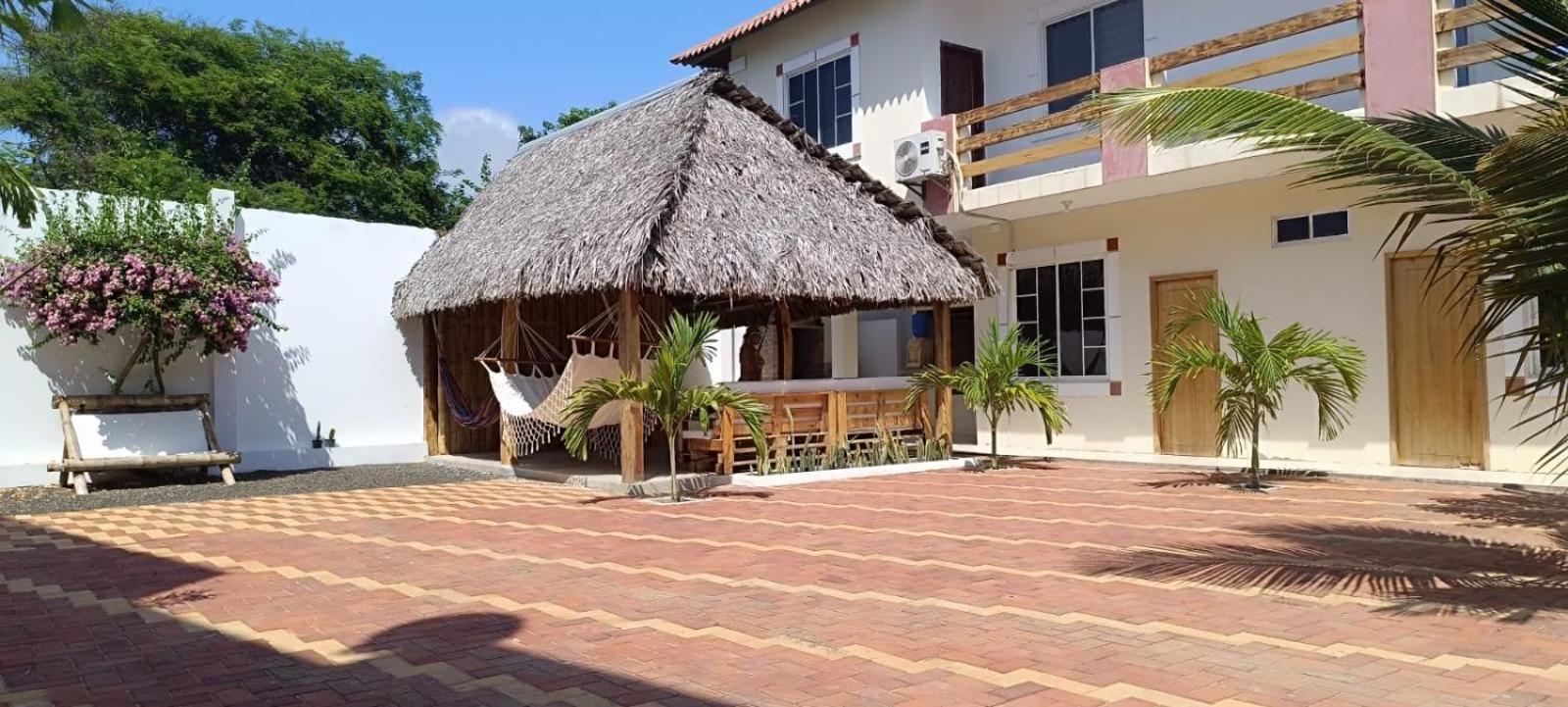 One-Bedroom House photo 3