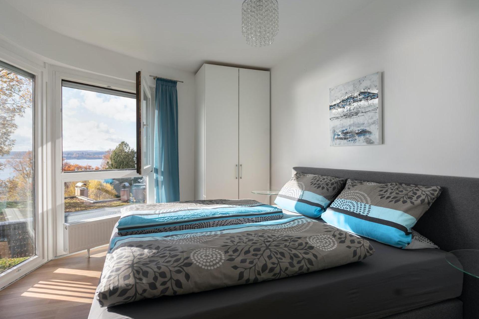 Apartment with Lake View photo 1