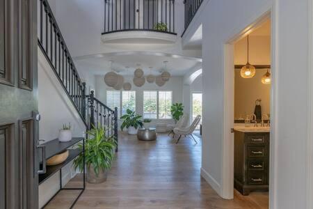 Family Room photo 1