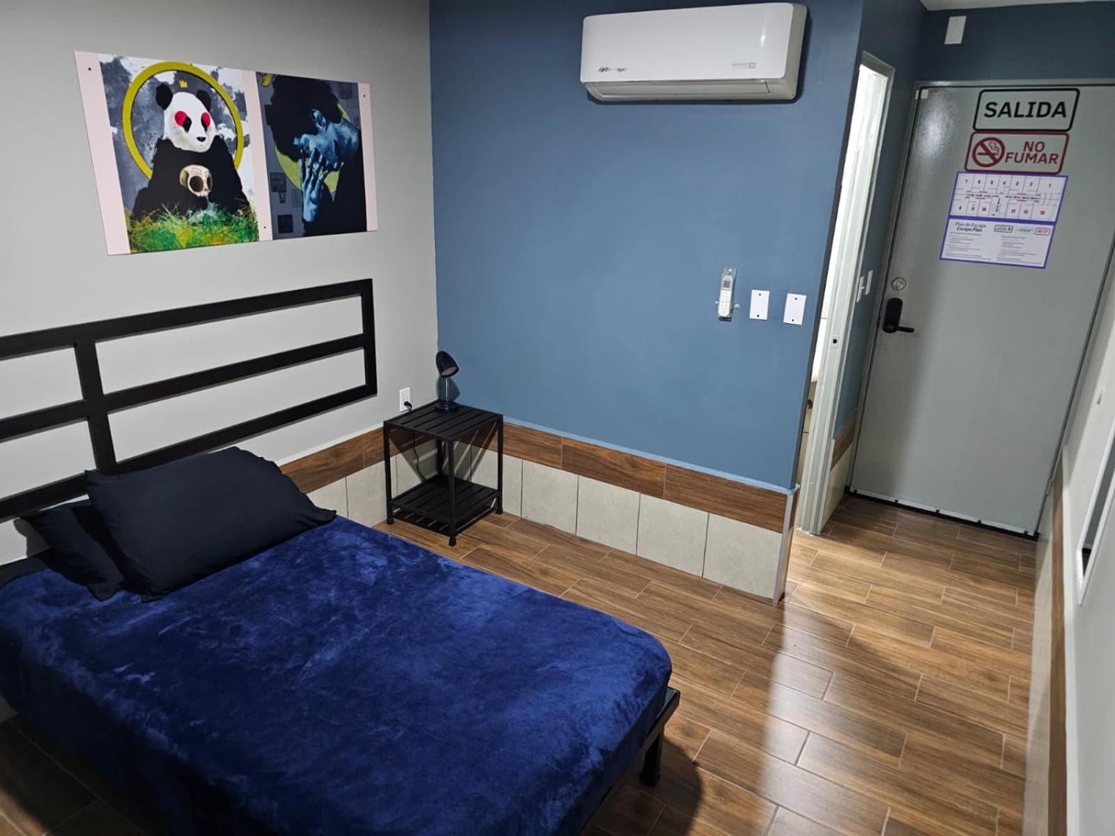 Single Room photo 1