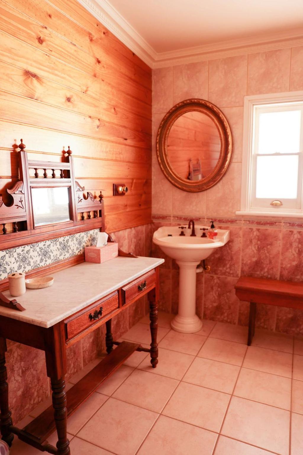 Two-Bedroom House photo 2