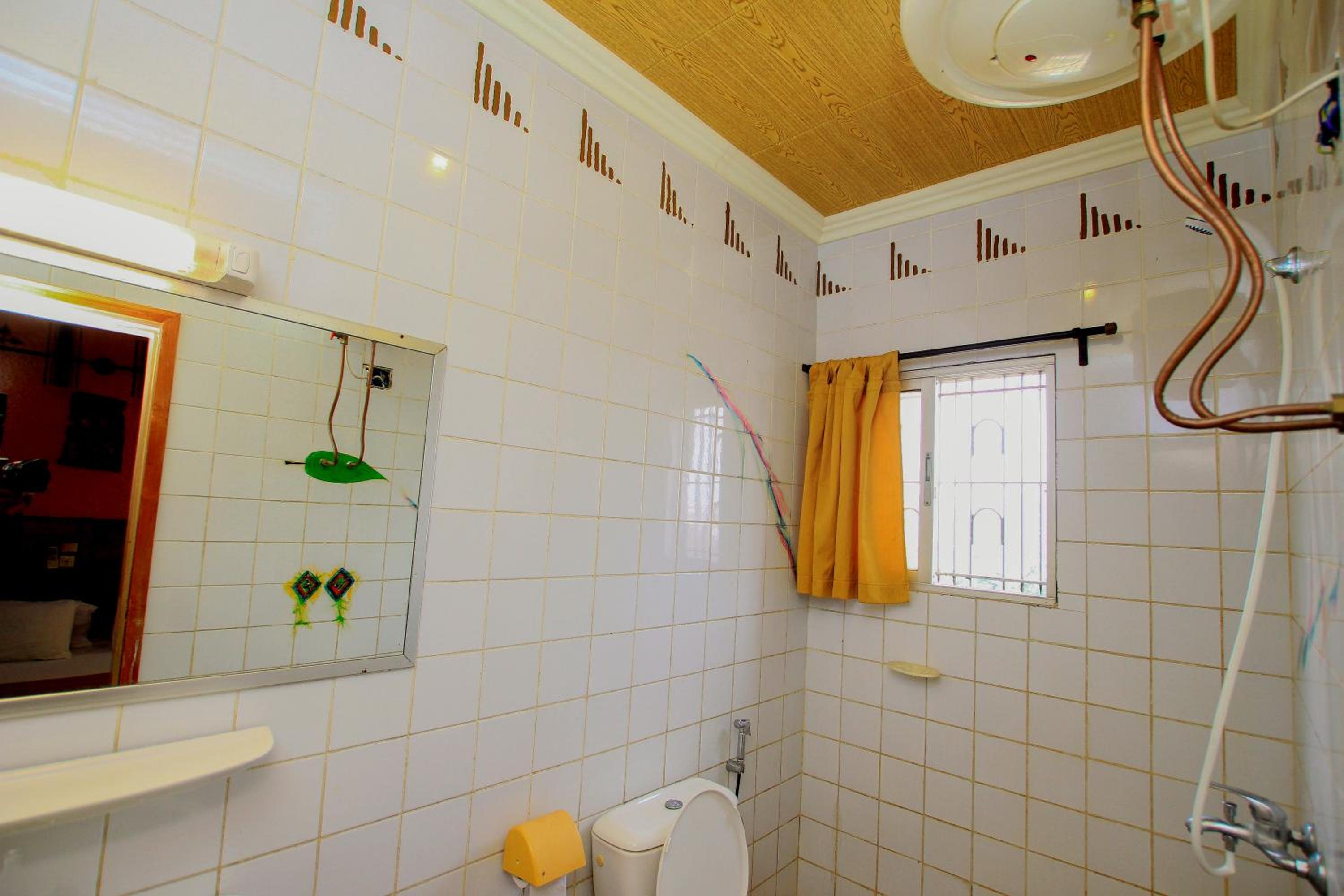 Standard Double Room - Photo 4