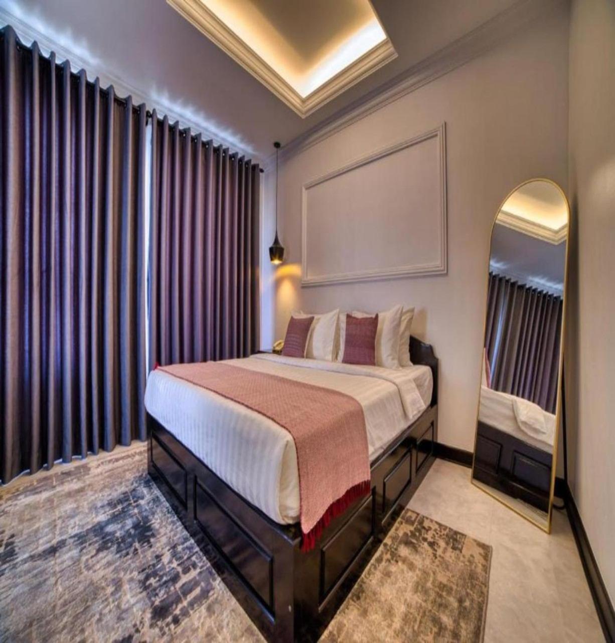 King Room with Balcony