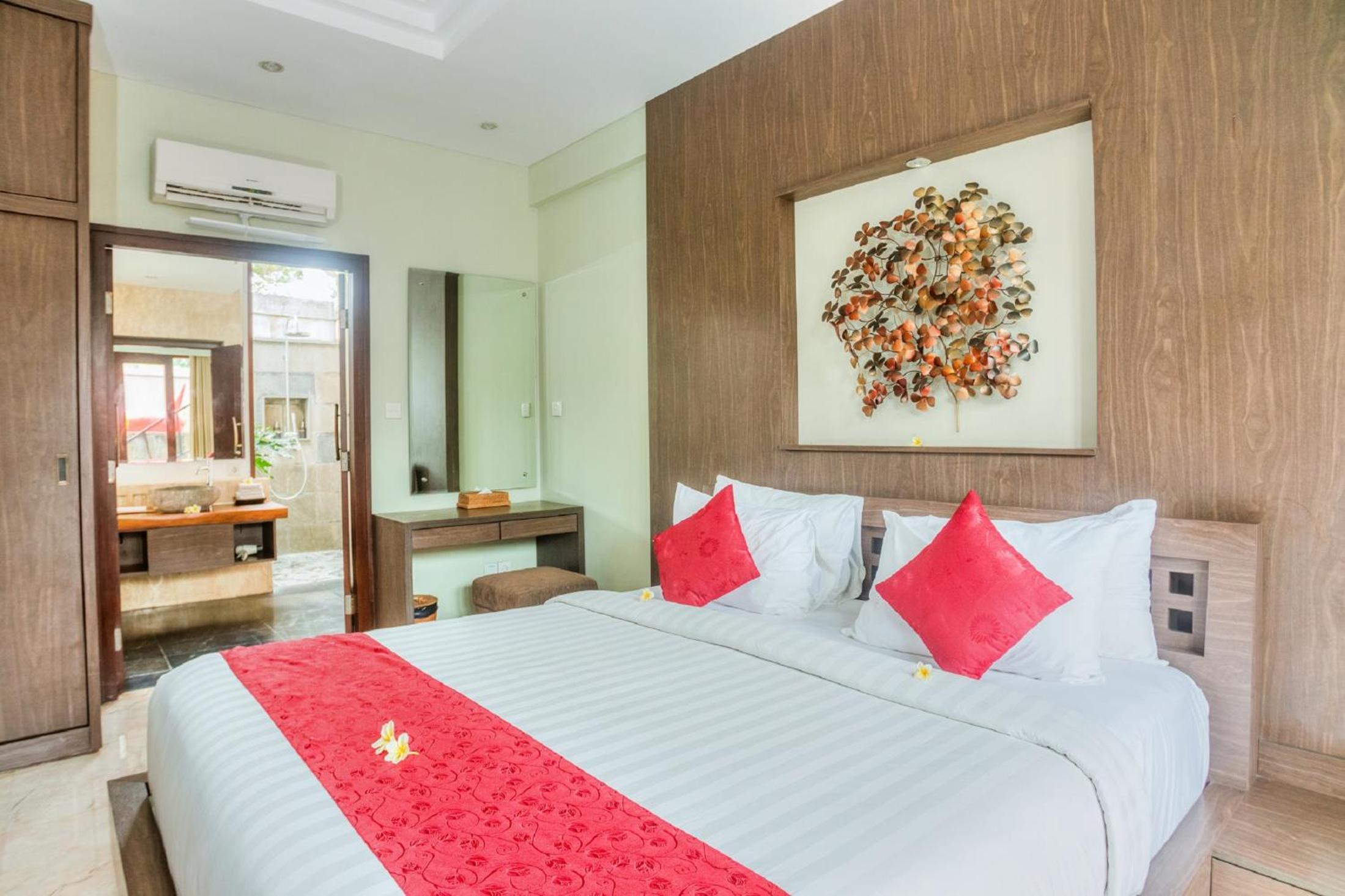 Three Bedroom Pool Villa With Free Afternoon Tea photo 1