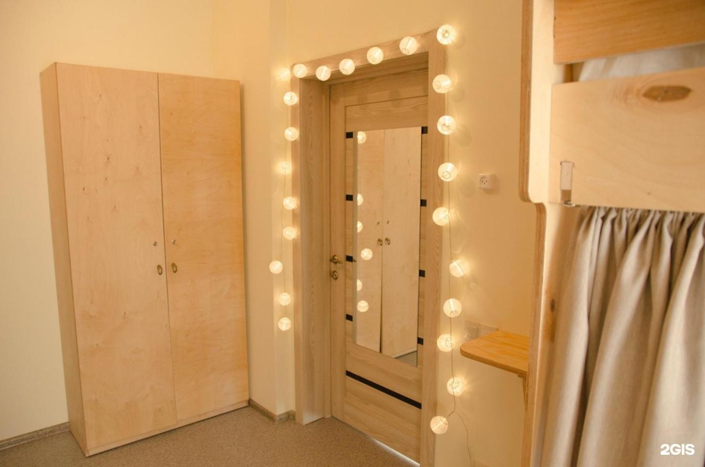 Bed in 6-Bed Female Dormitory Room photo 3