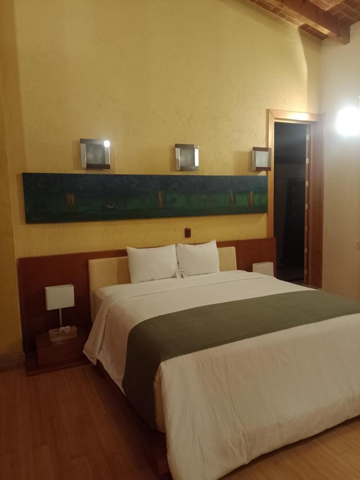 Deluxe Suite photo 1