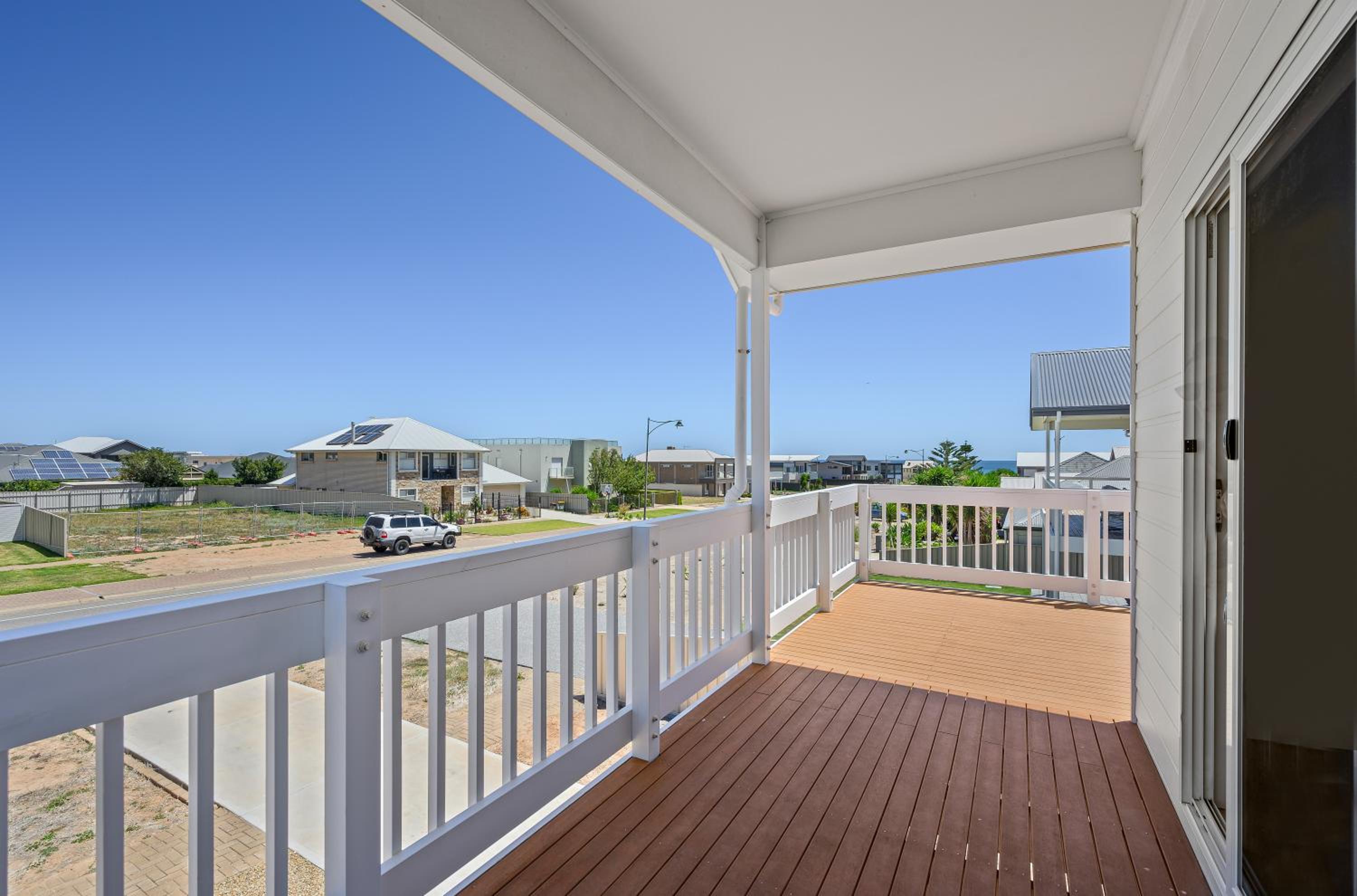 Four-Bedroom House photo 2