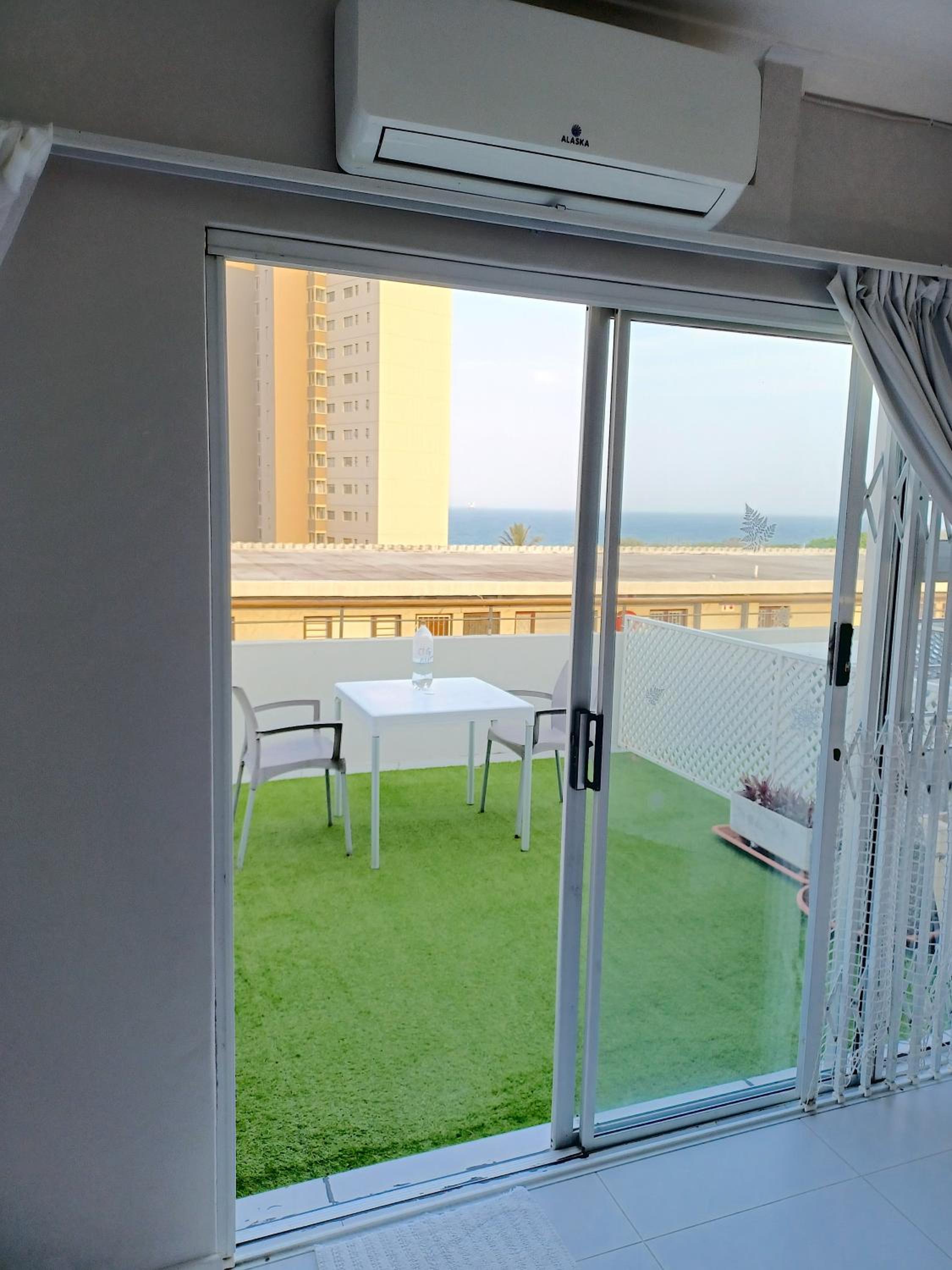 Double Room with Balcony and Sea View photo 3