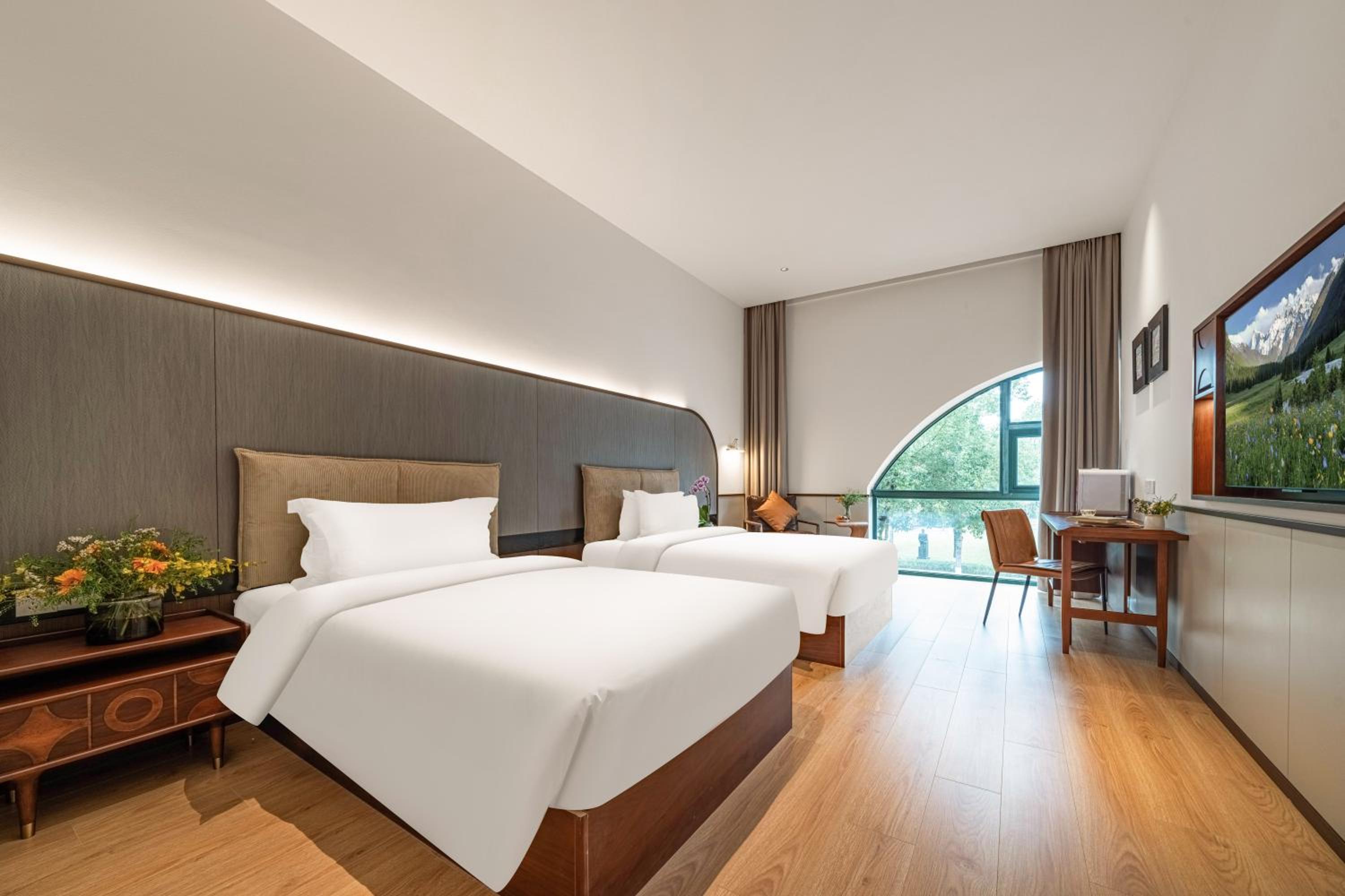 Twin Room with Mountain View photo 1