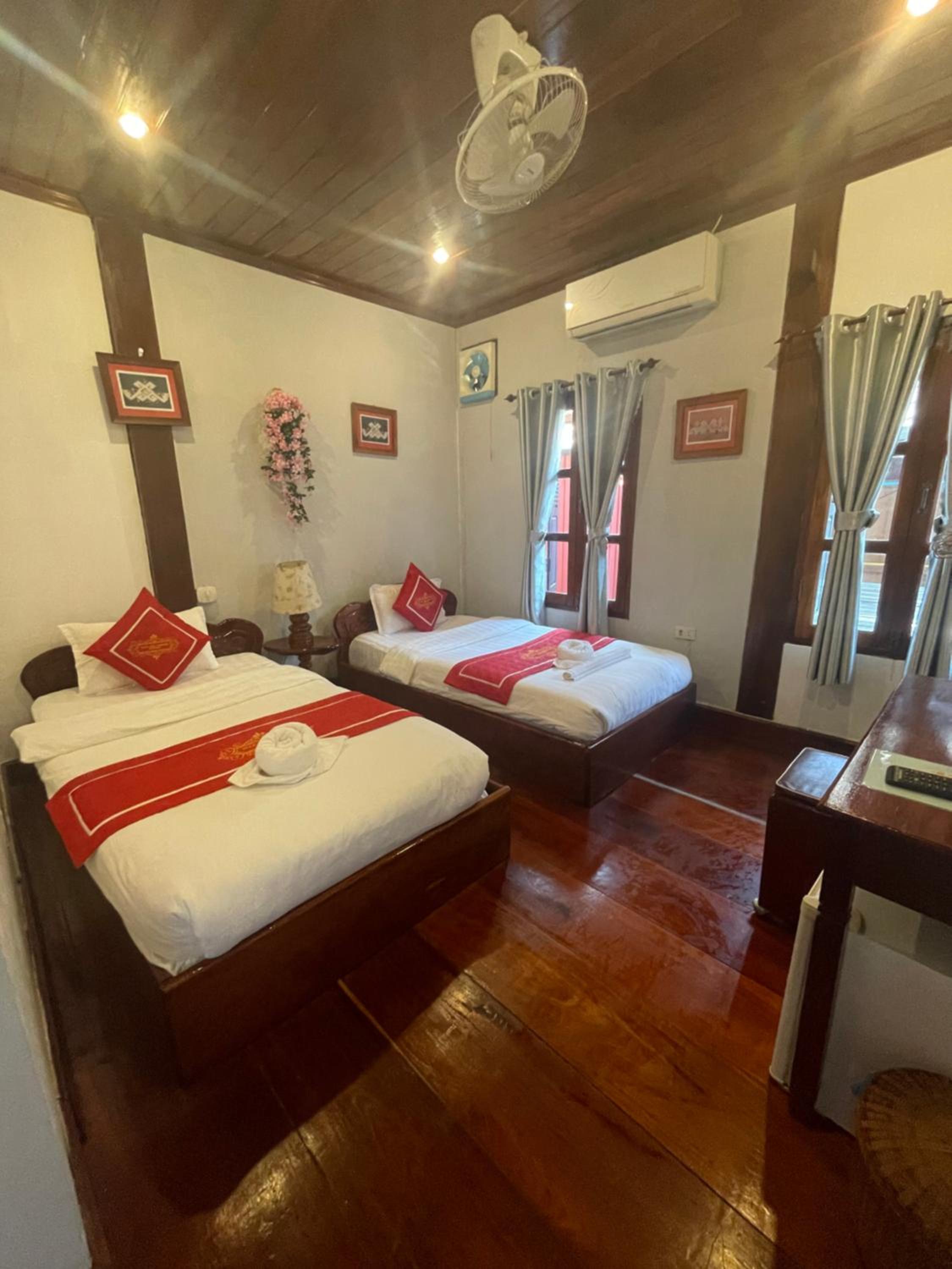 Deluxe Twin Room photo 2