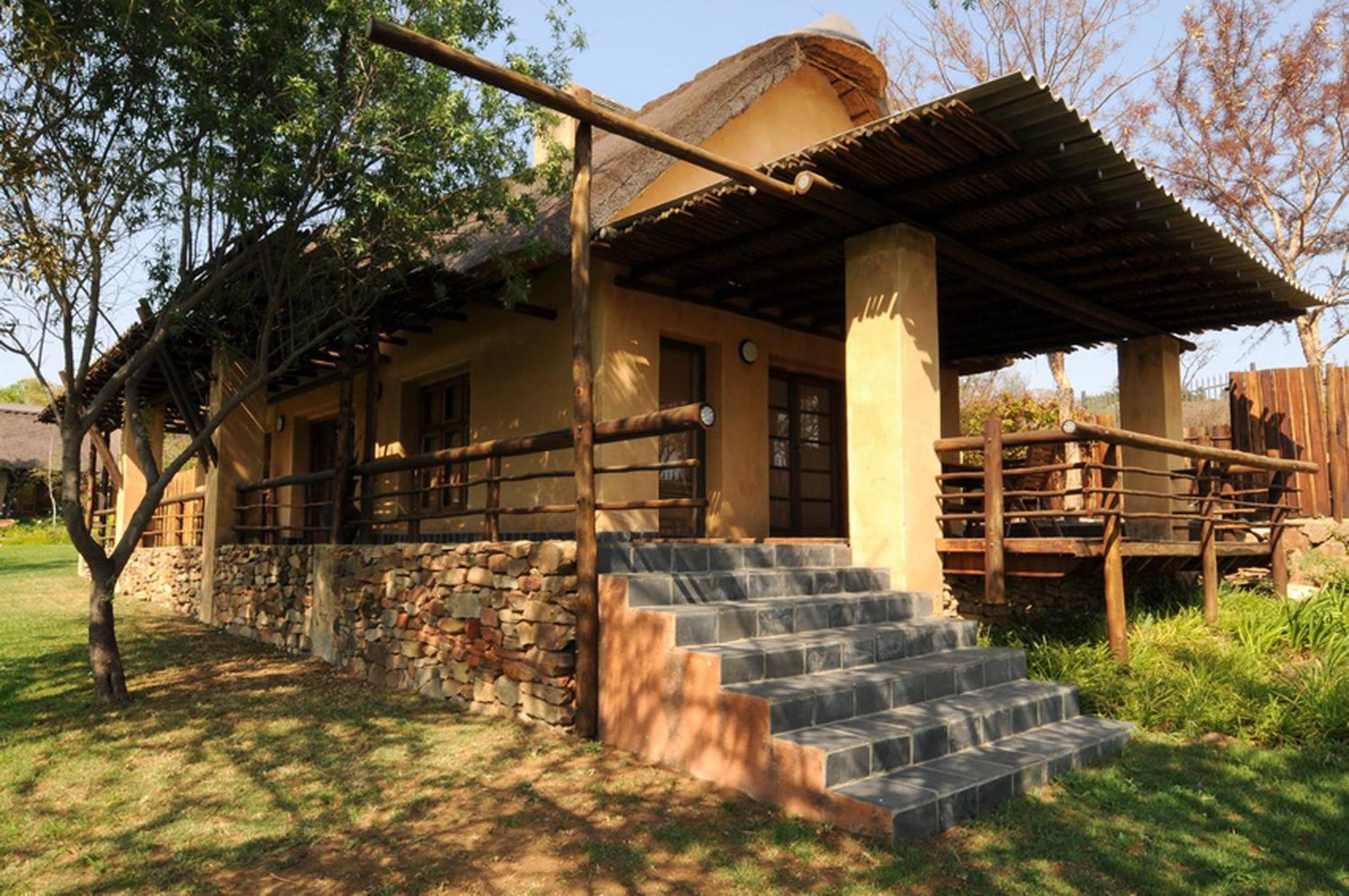 Executive Suite - Photo 12