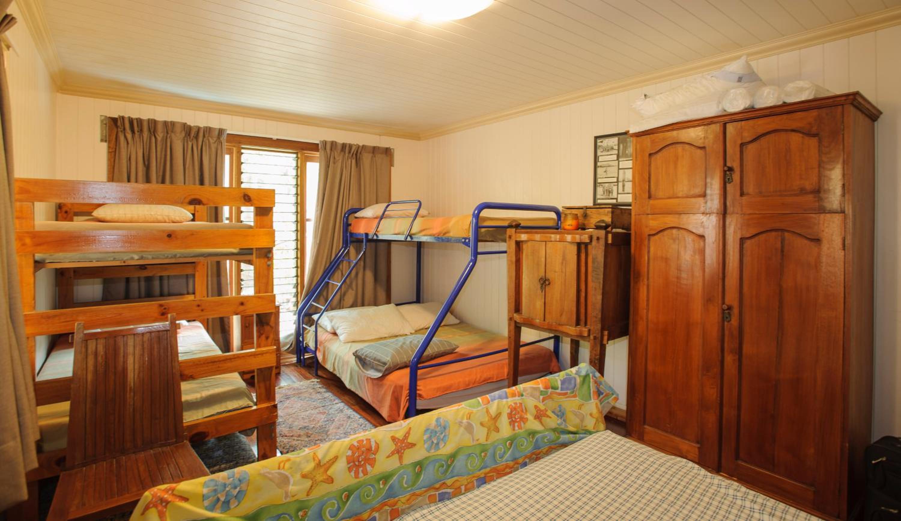 Three-Bedroom House photo 3