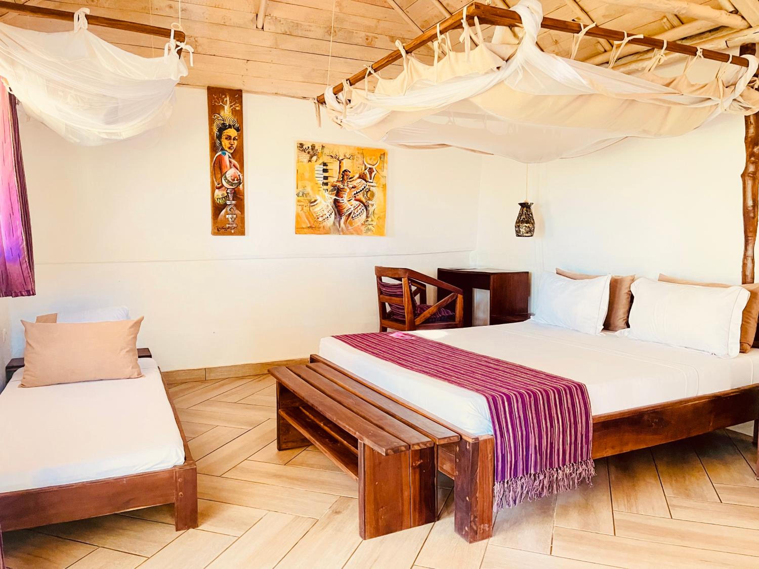 Triple Room