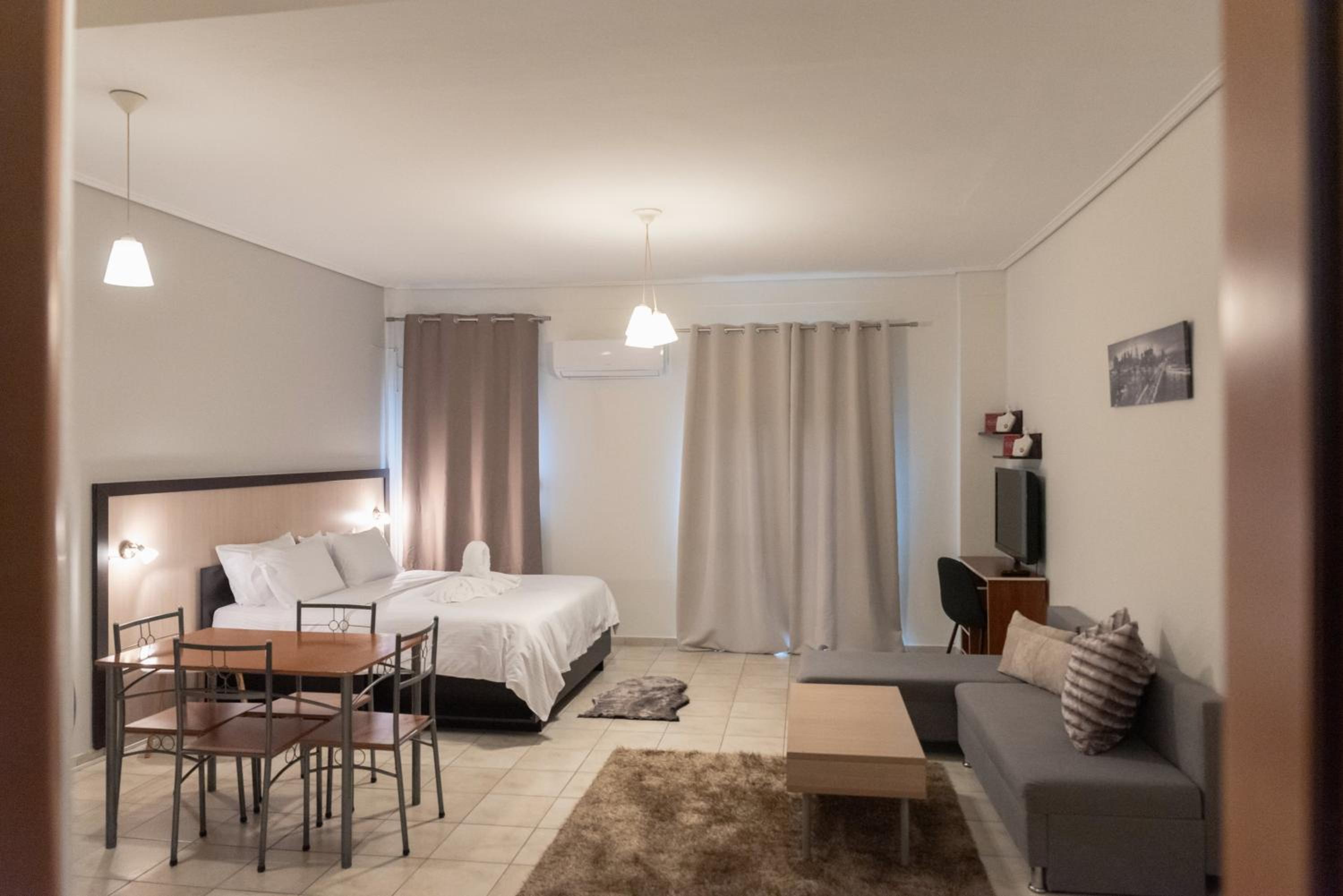 Superior King Suite