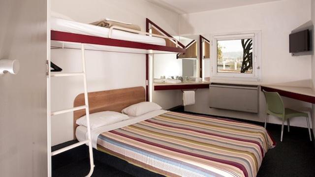 Standard Triple Room - Photo 1