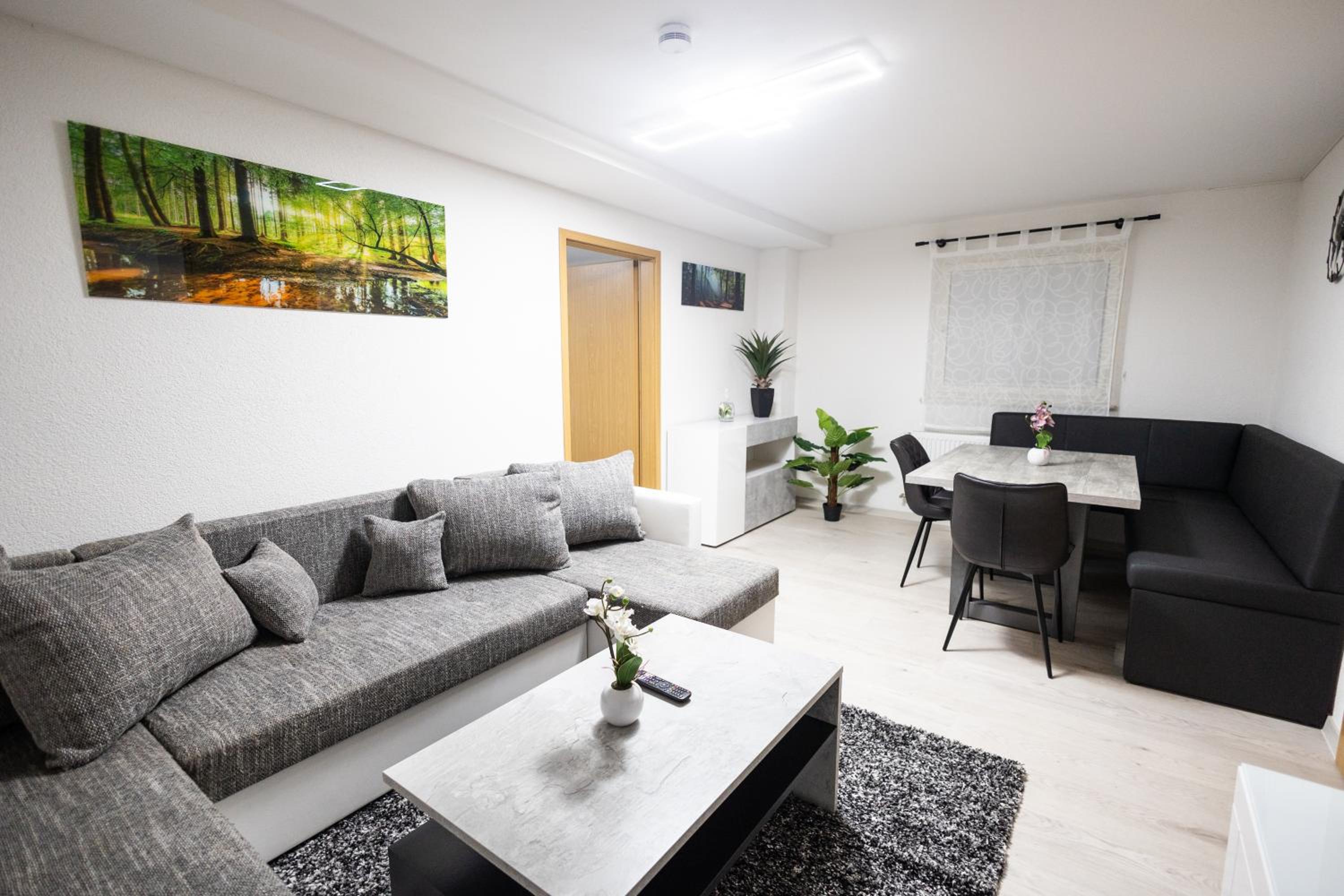 Apartment photo 3