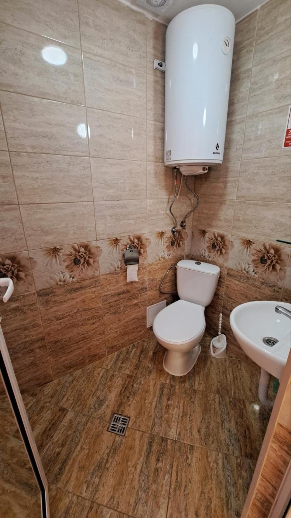 Deluxe Double Room with Balcony - Photo 3