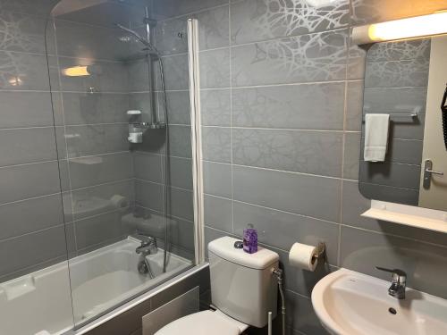 Deluxe Double Room with Bath photo 3