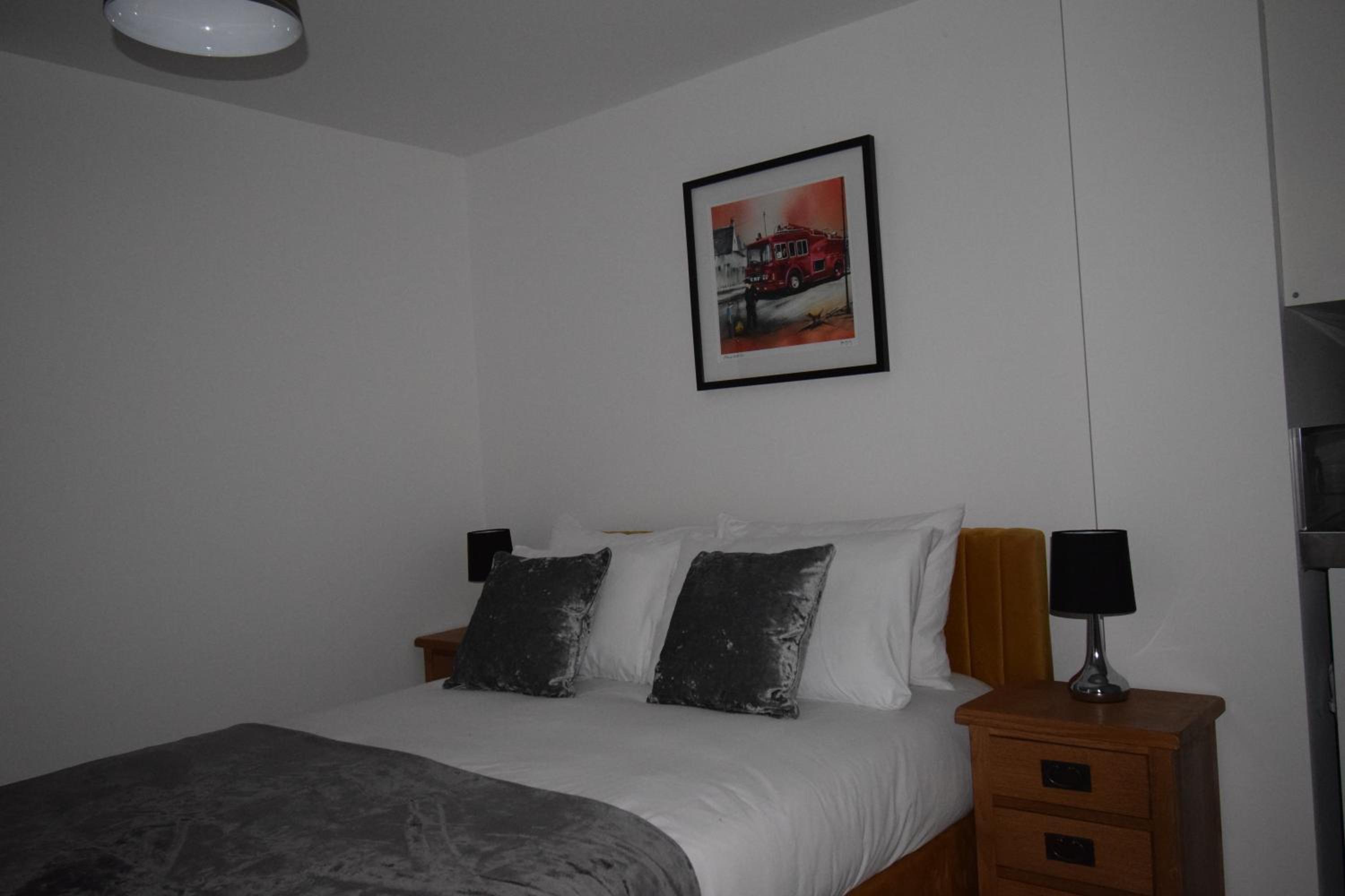 Apartment photo 2