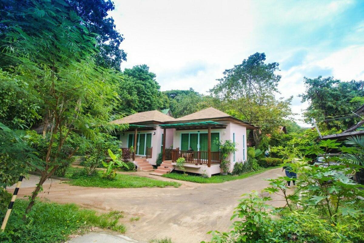 Villa photo 3