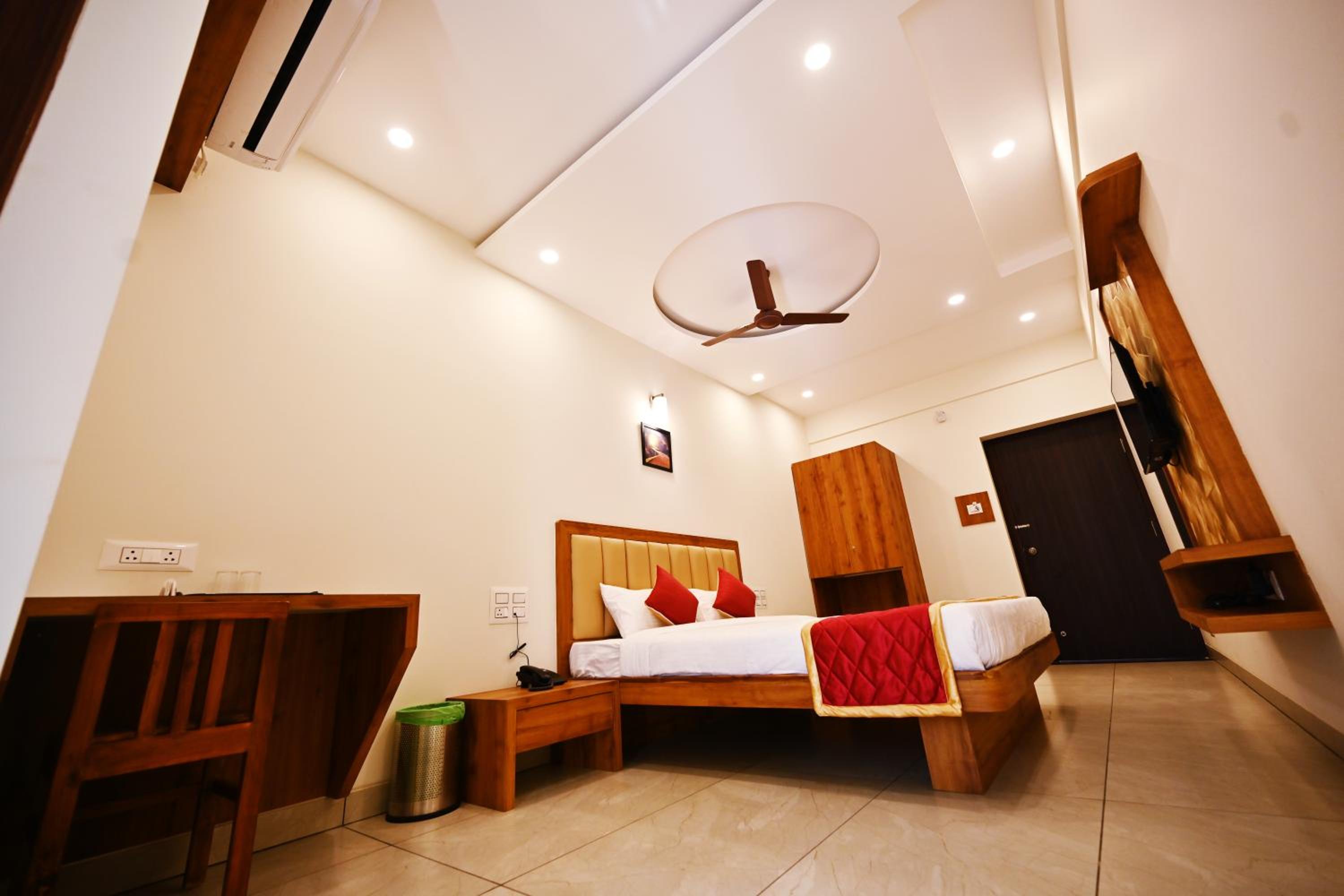 Family Suite with Balcony photo 1
