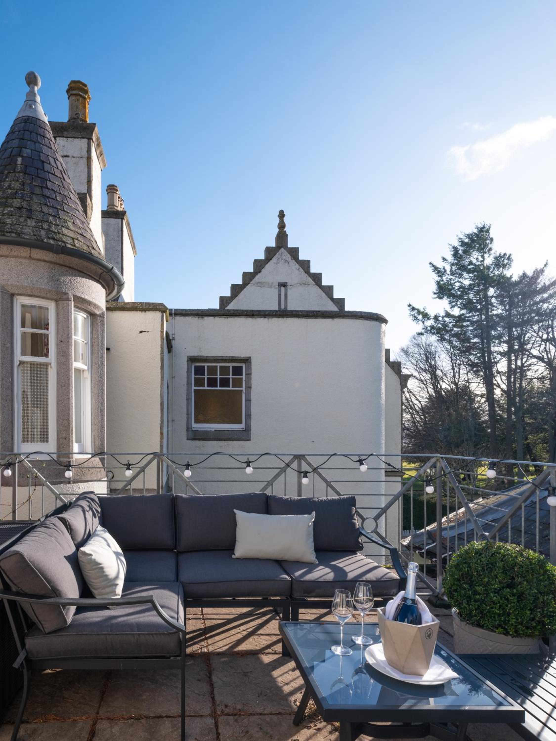 Classic Room with Terrace - Photo 3