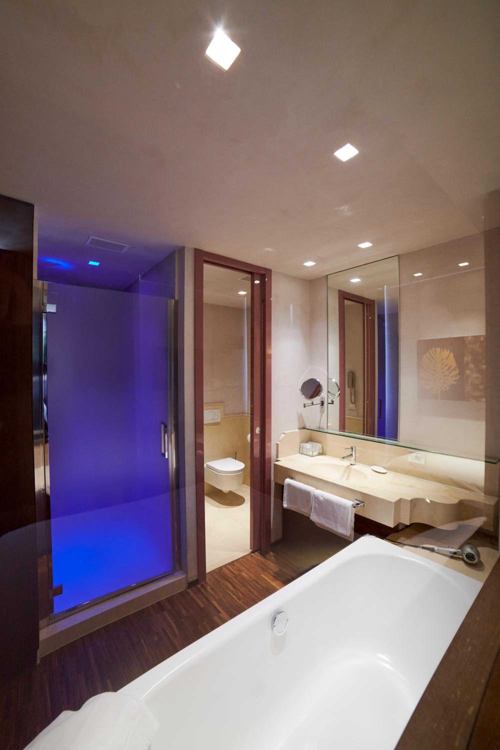 Executive Suite photo 2