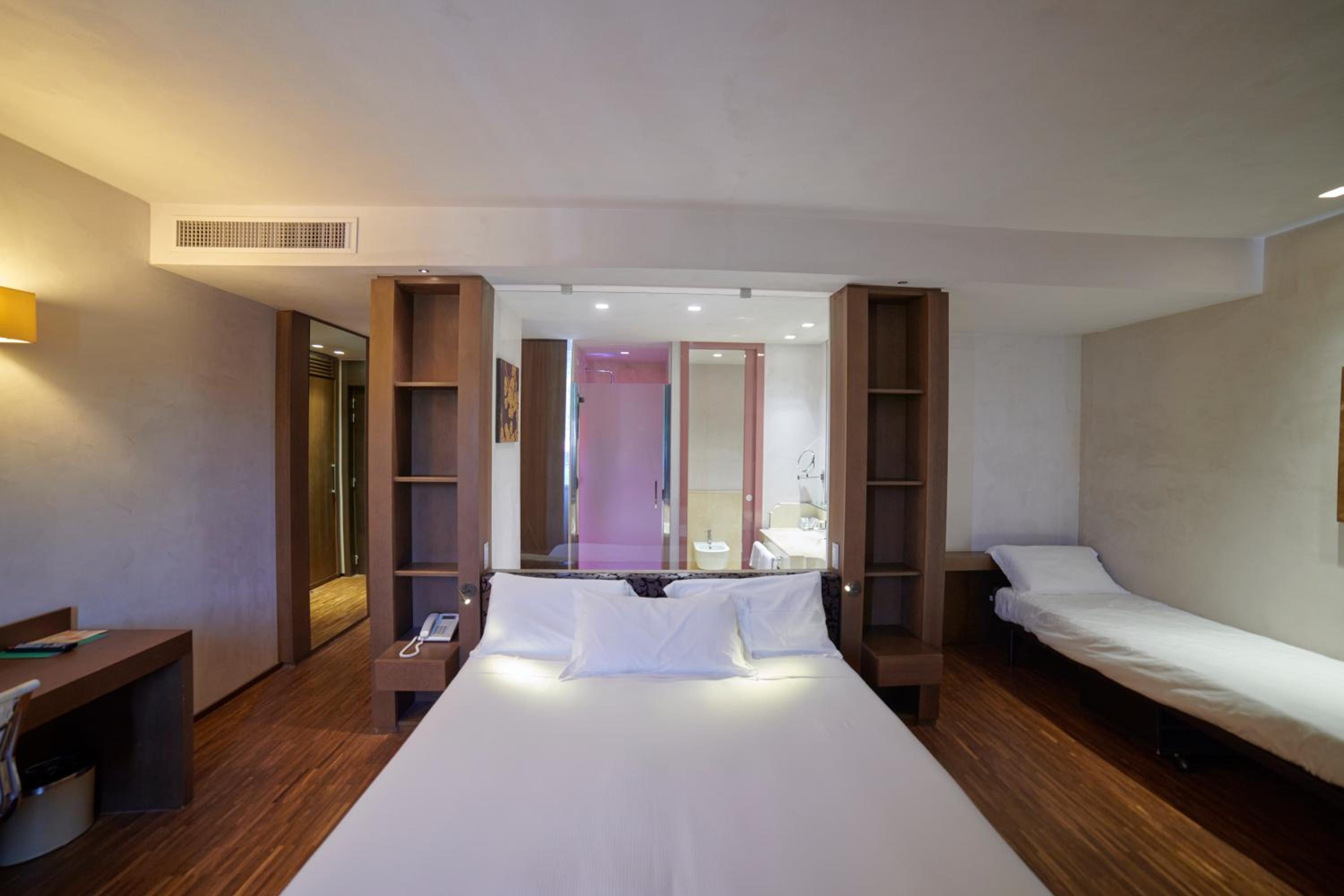 Executive Suite photo 3