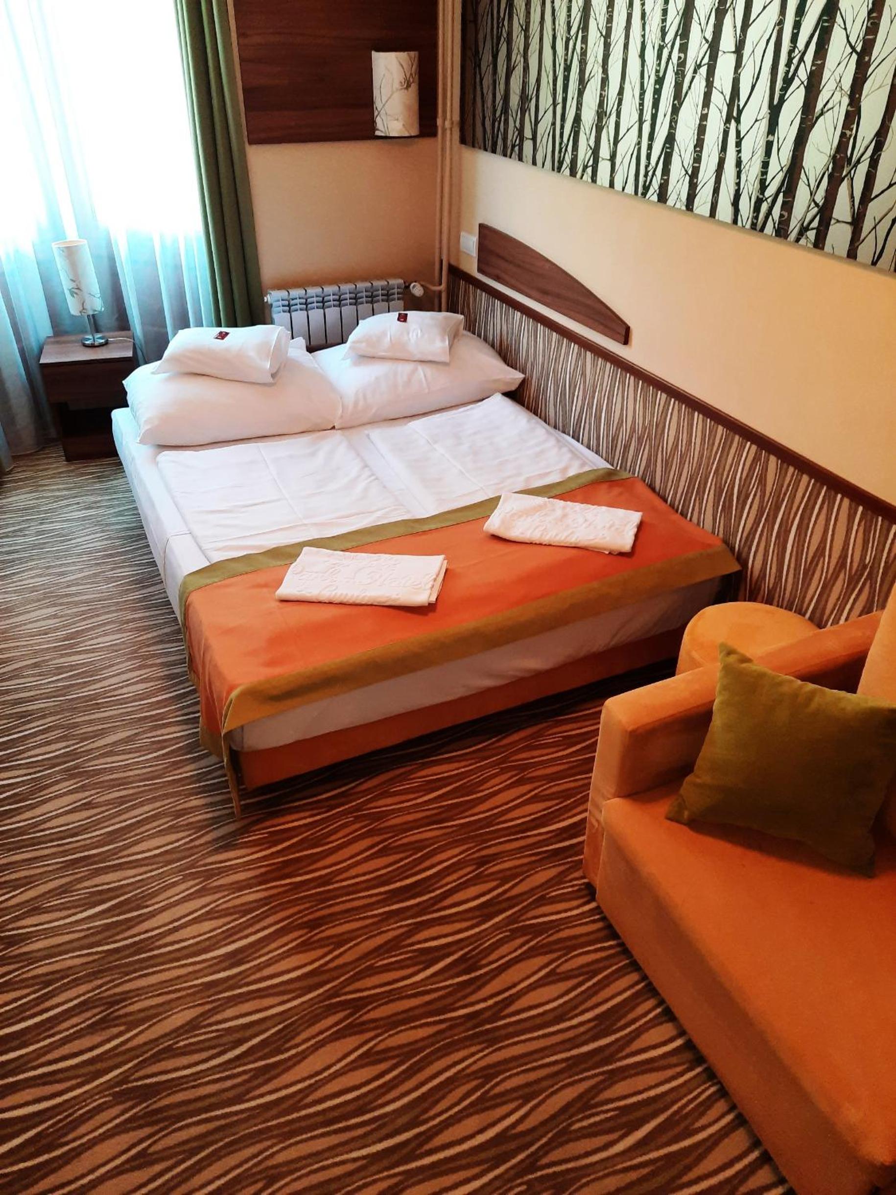 Double Room with Private Bathroom photo 1