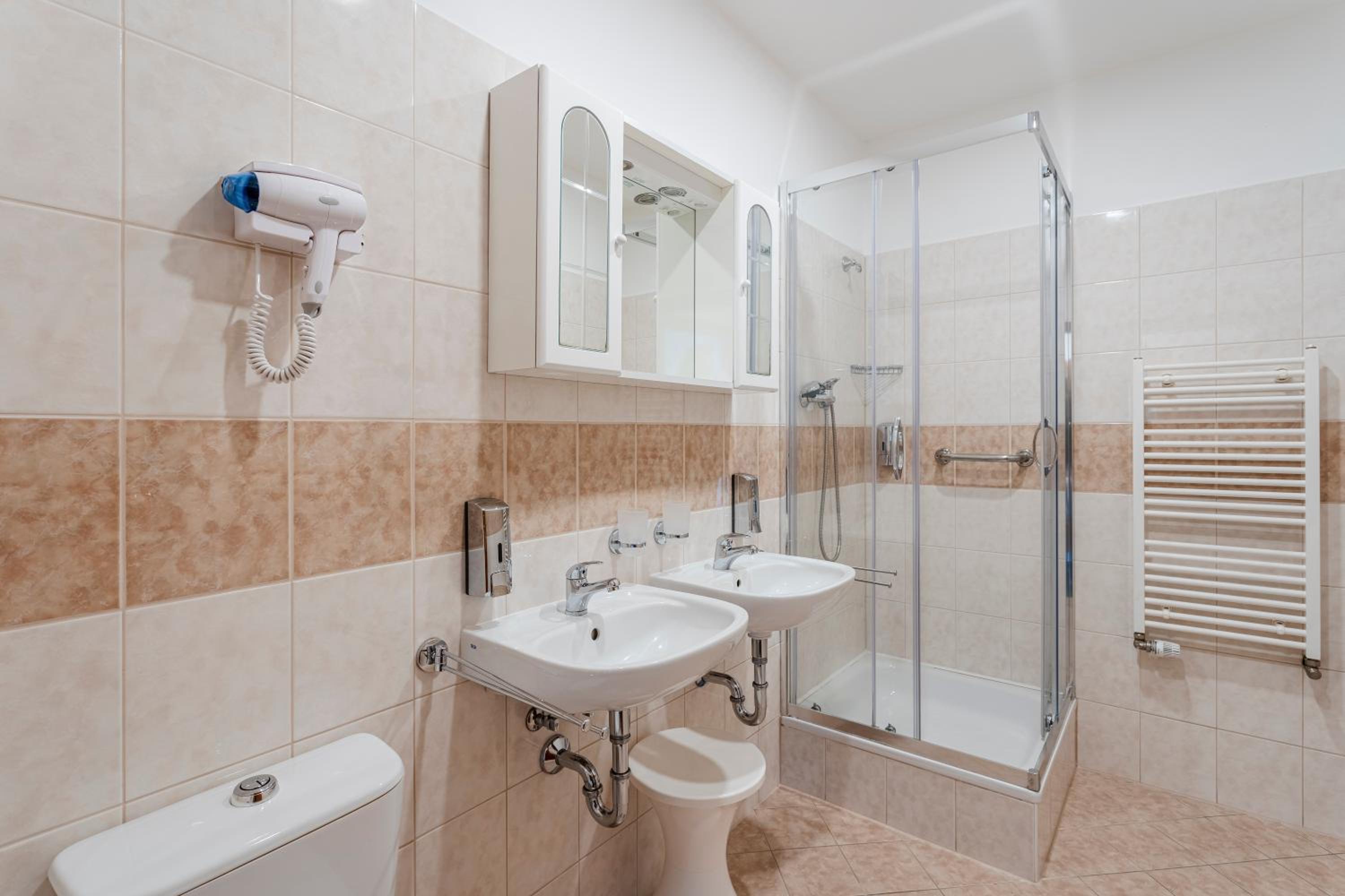 Single Room photo 3