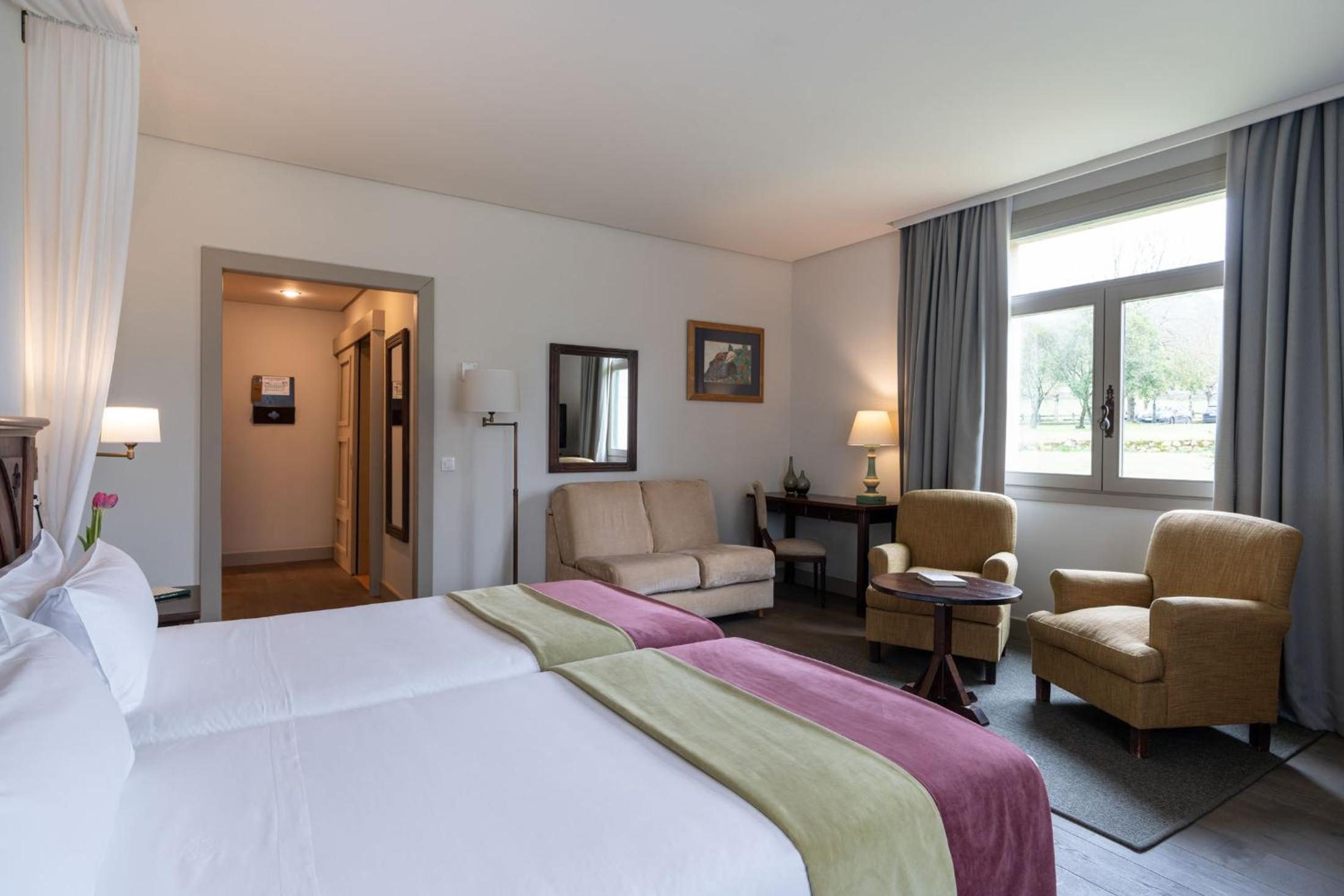 Standard Double Room - Photo 3