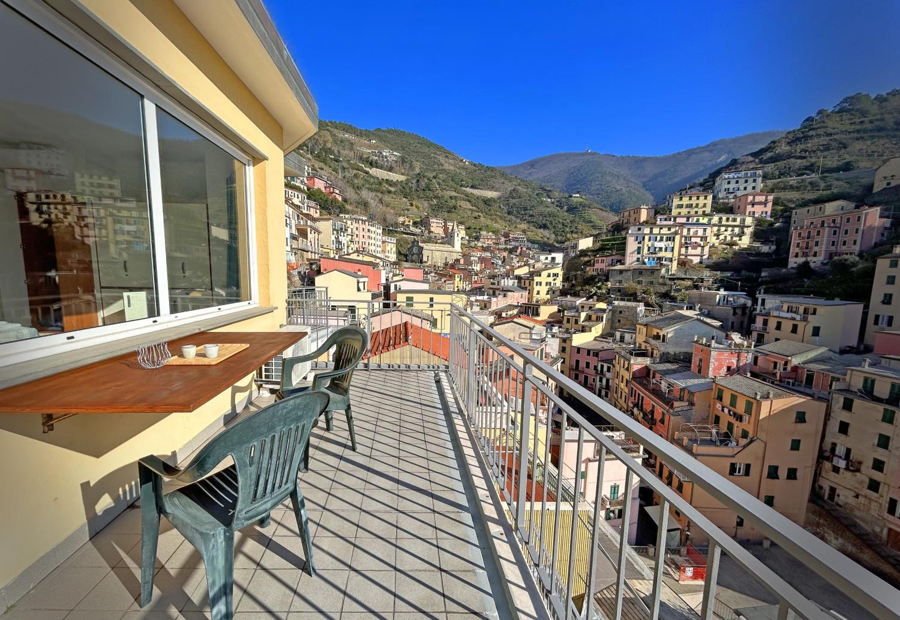 Quadruple Room with Sea View - Photo 5