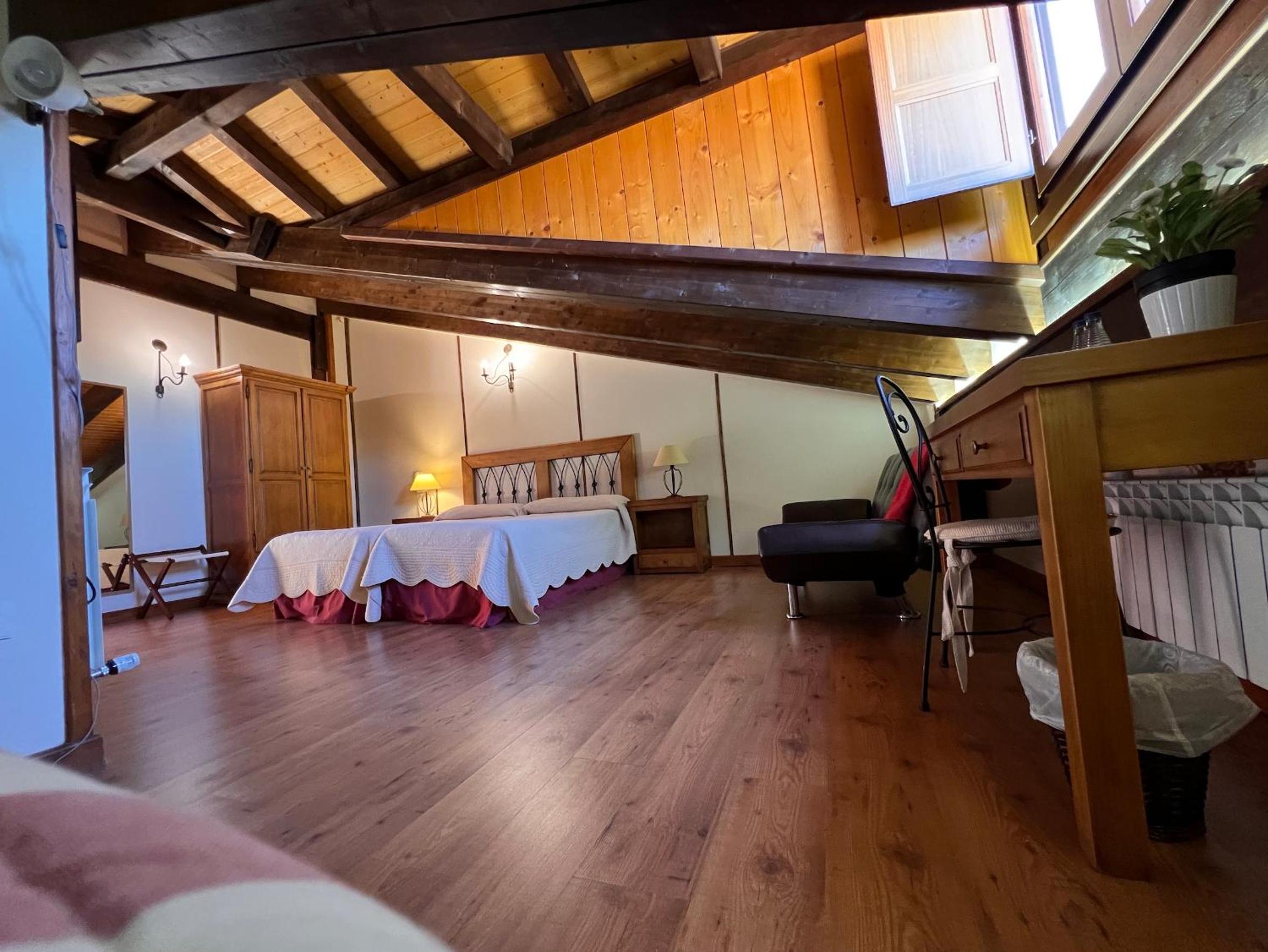 Double or Twin Room photo 3