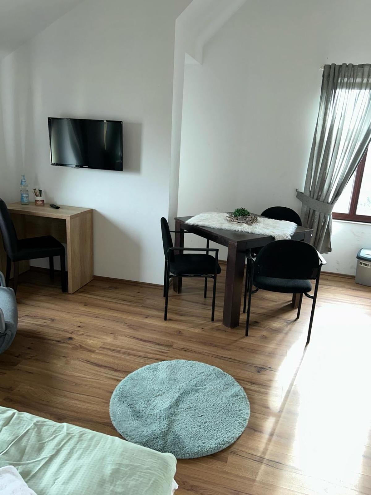 Standard Apartment photo 2