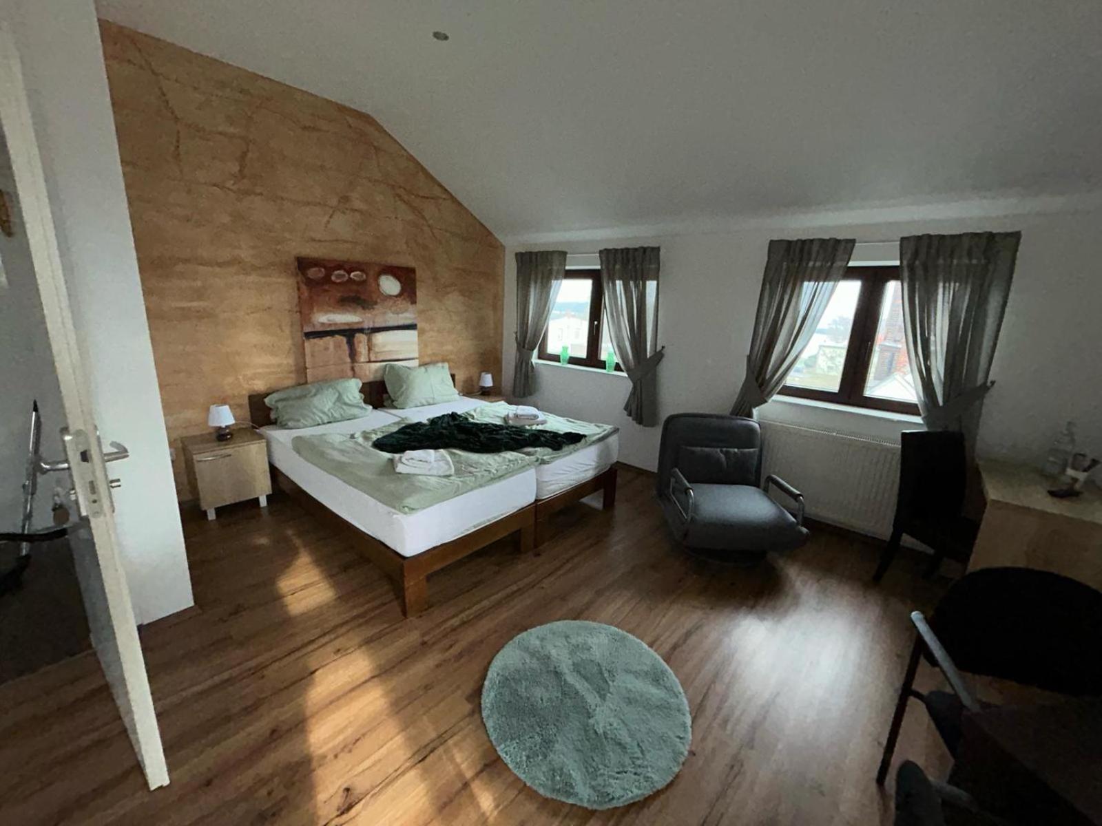 Standard Apartment photo 1