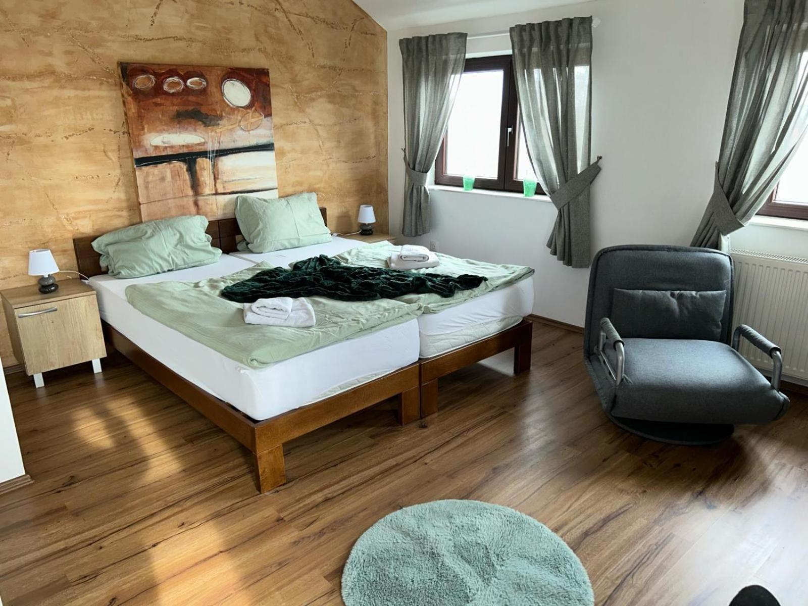 Standard Apartment photo 3