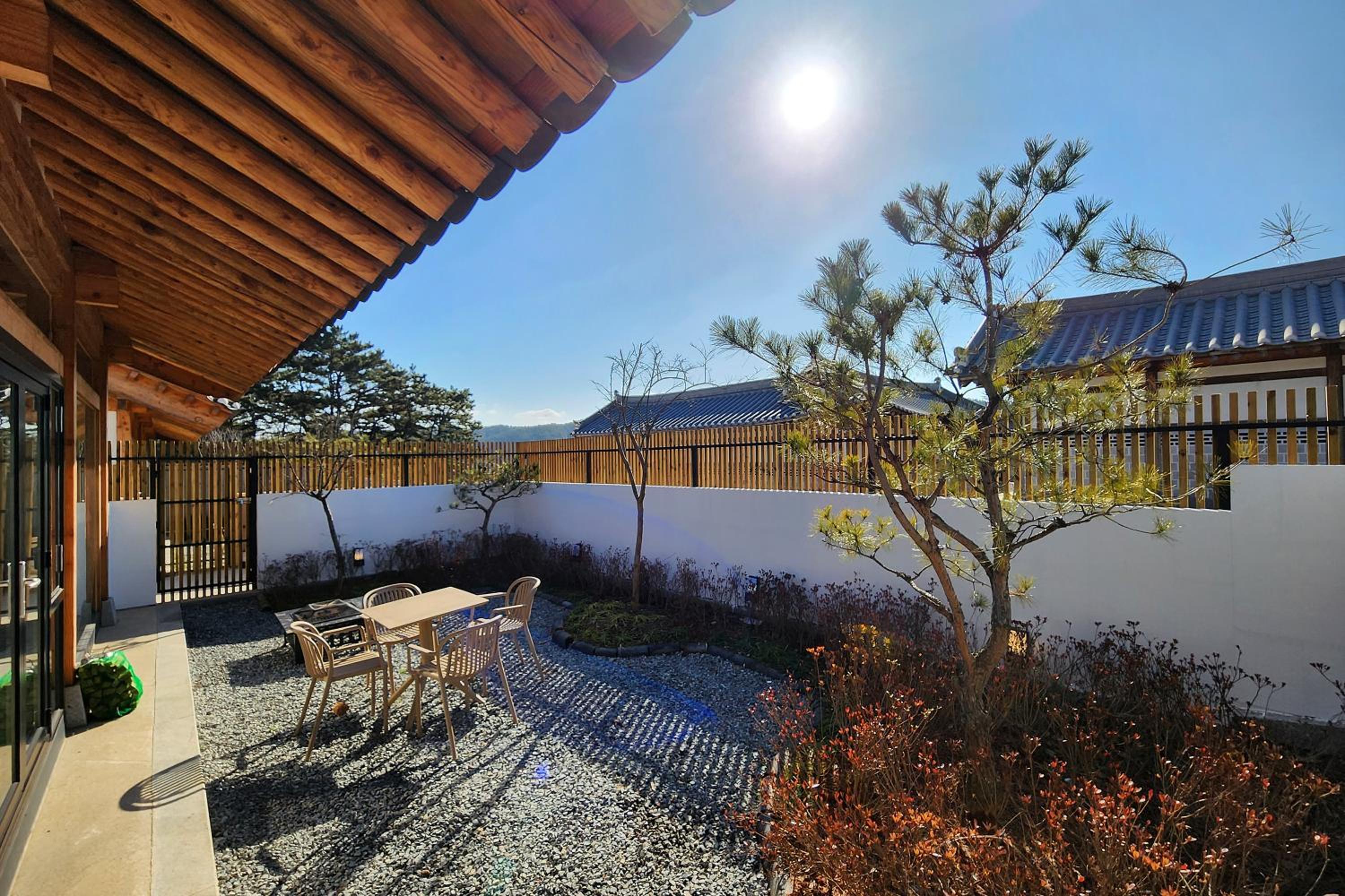 [Kuen Gu-ruem]One Bedroom Suite for Modern Hanok: Garden View photo 2