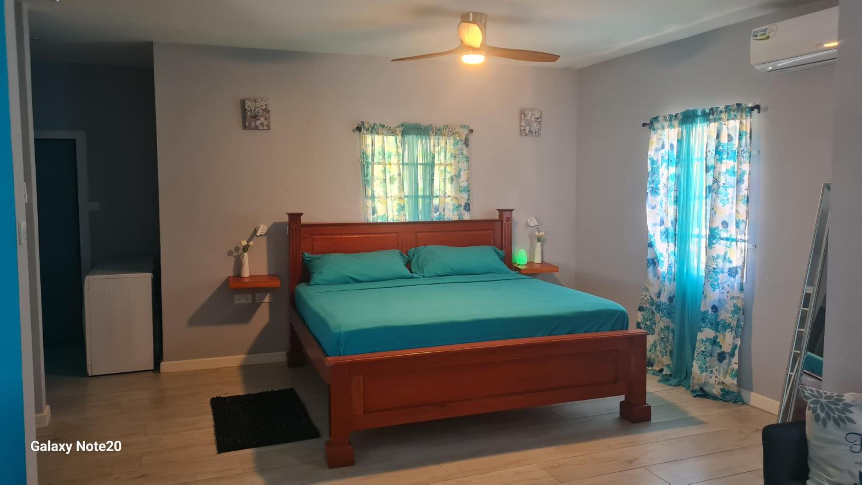 Deluxe Suite photo 1