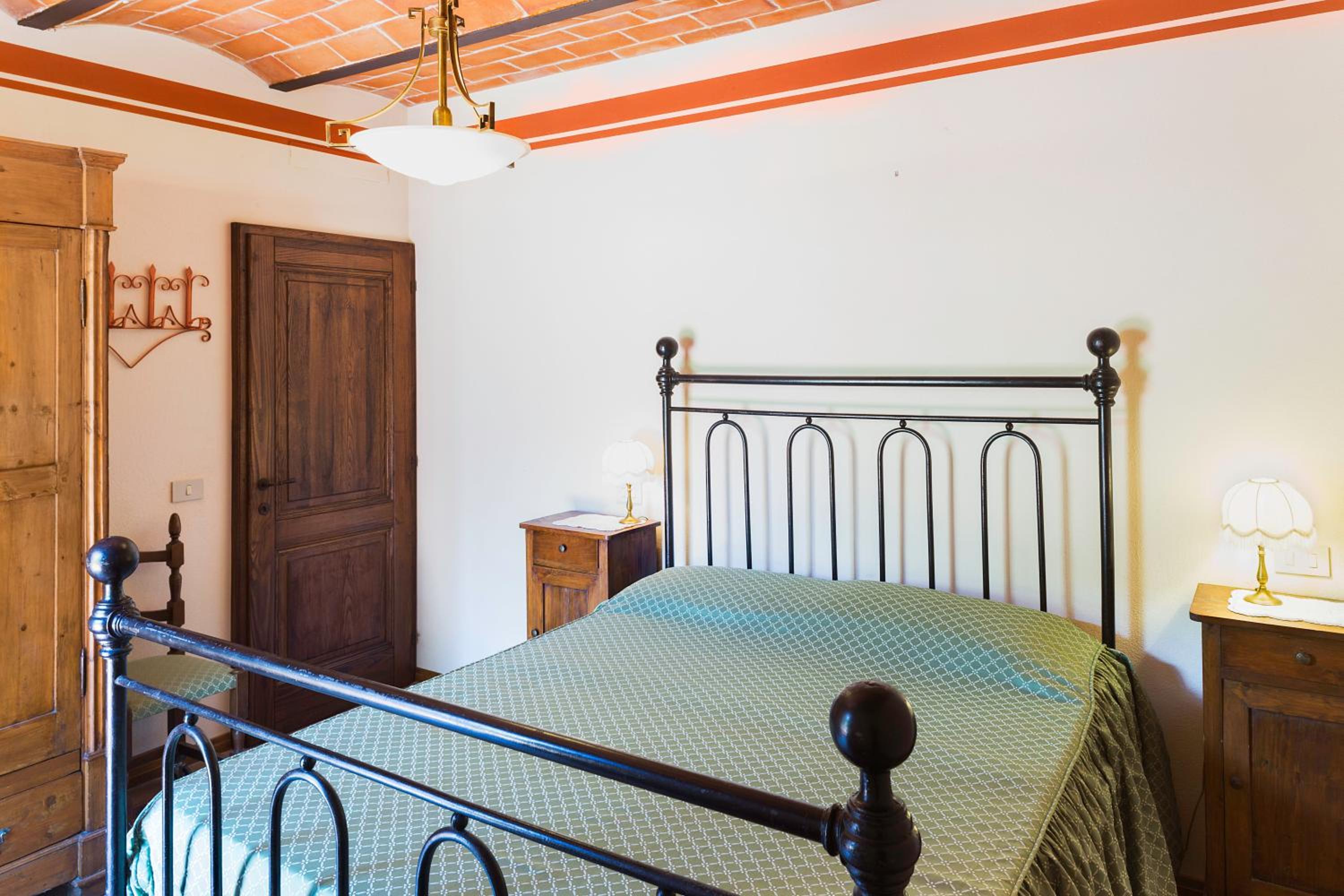 One-Bedroom Apartment with Garden View photo 1