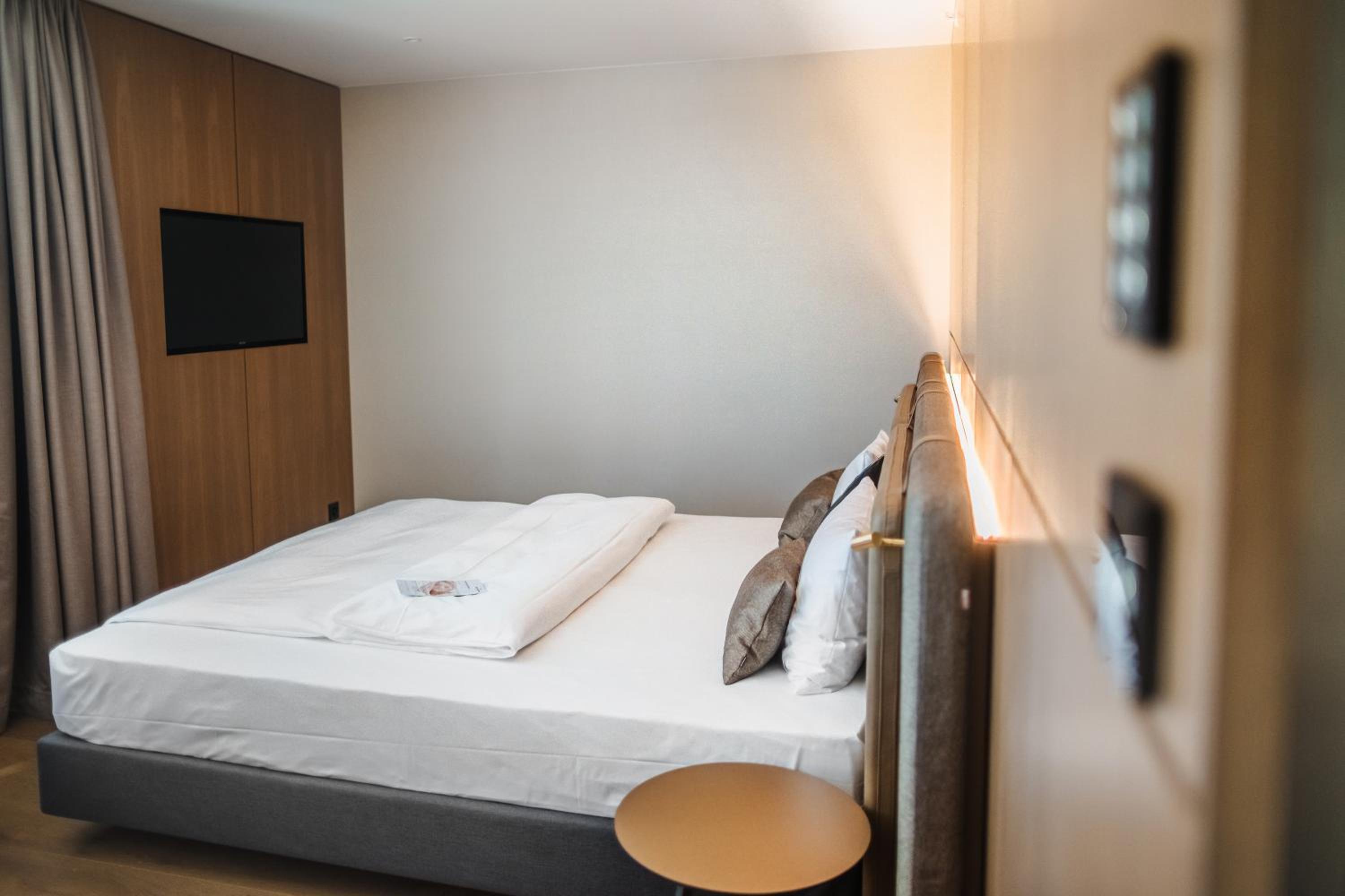 Business Double Room - Photo 2
