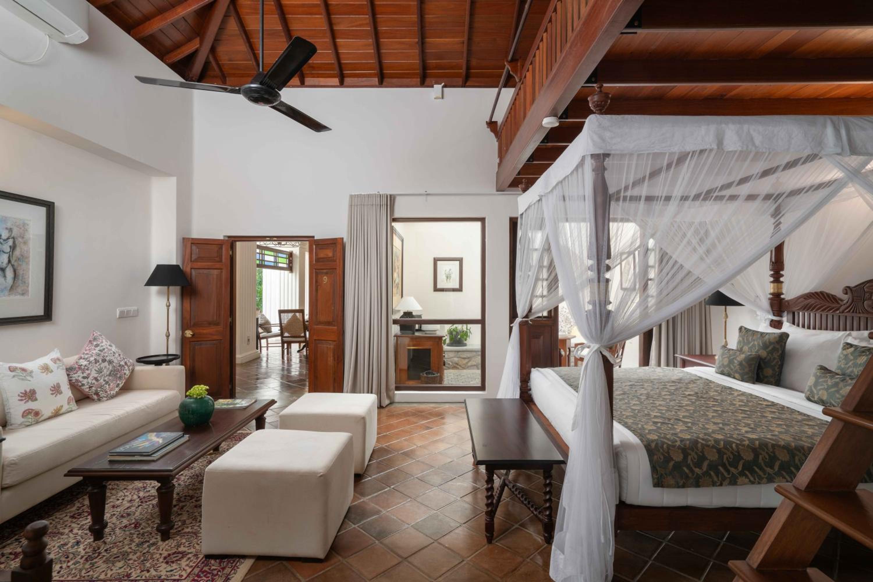 Master Room - Photo 9