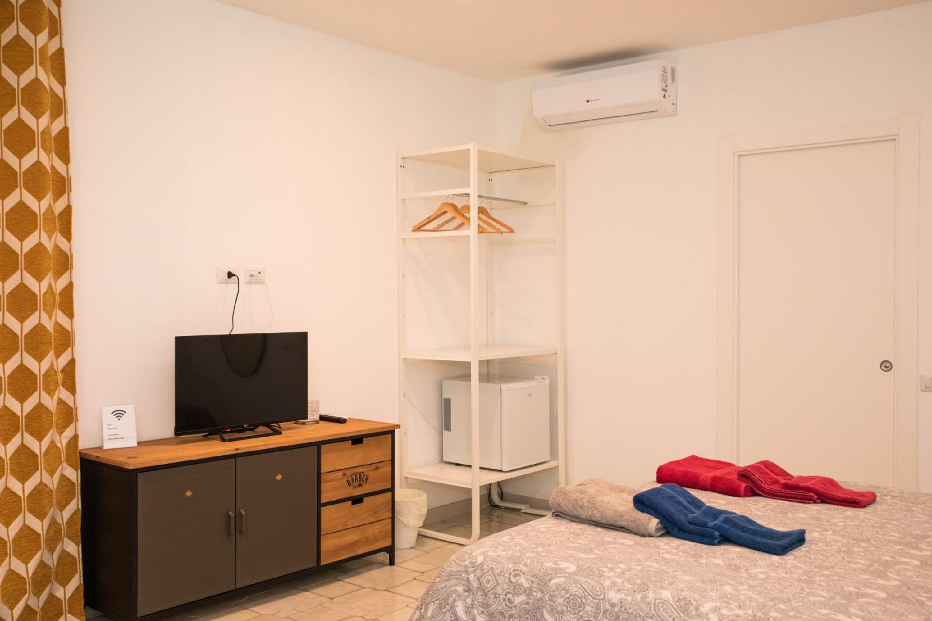 Quadruple Room with Balcony photo 3