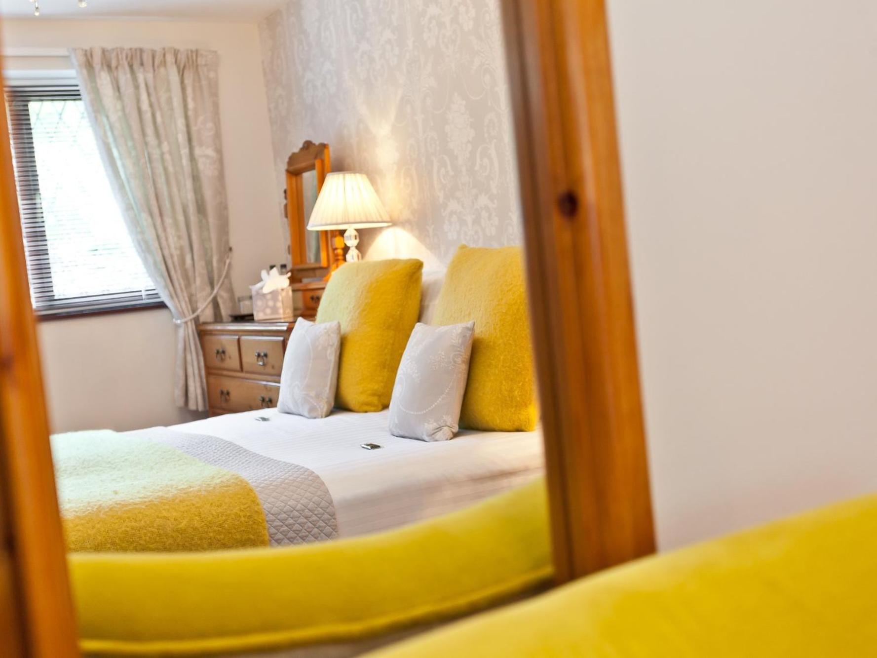 Deluxe Double Room with Shower photo 2