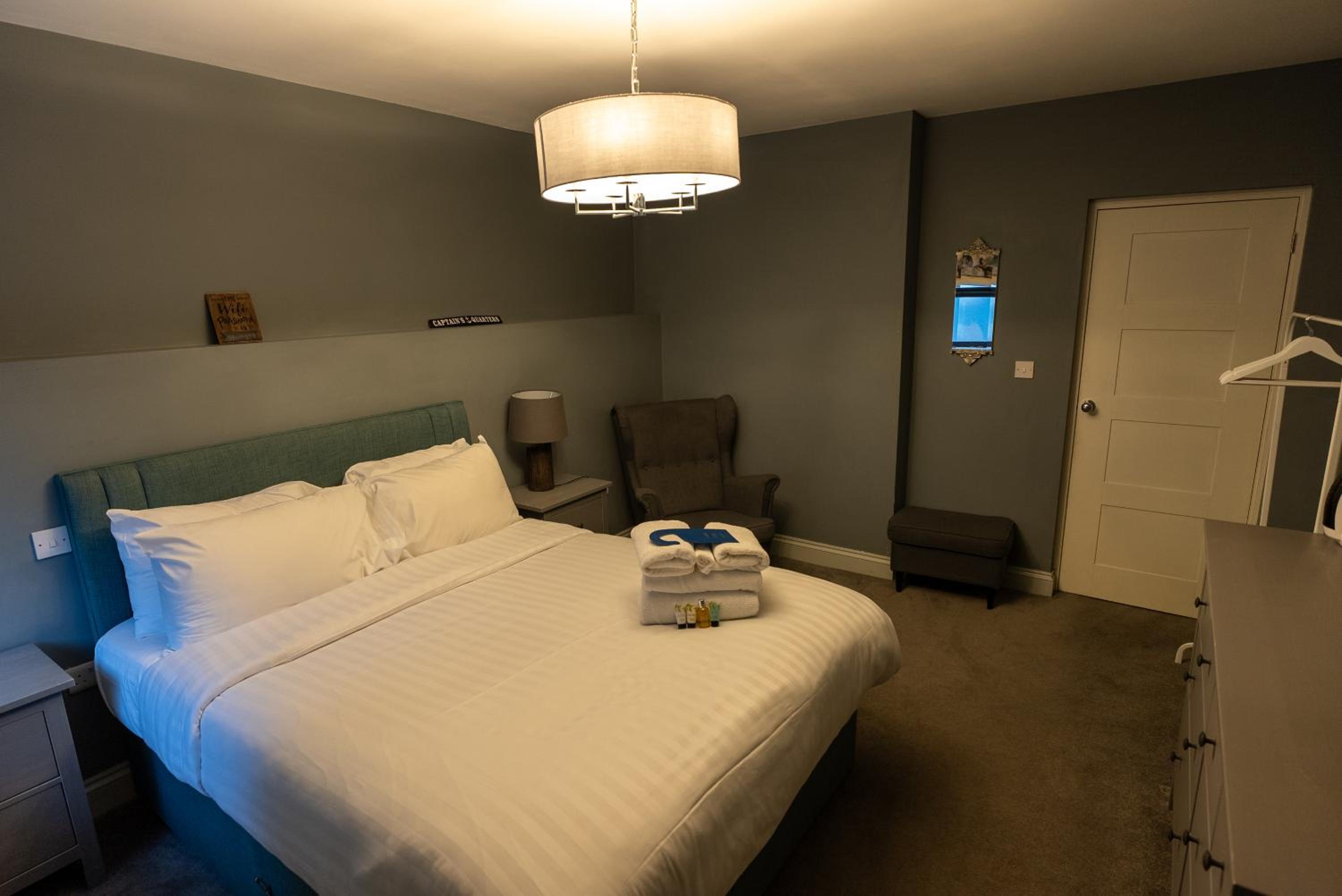 Superior King Room