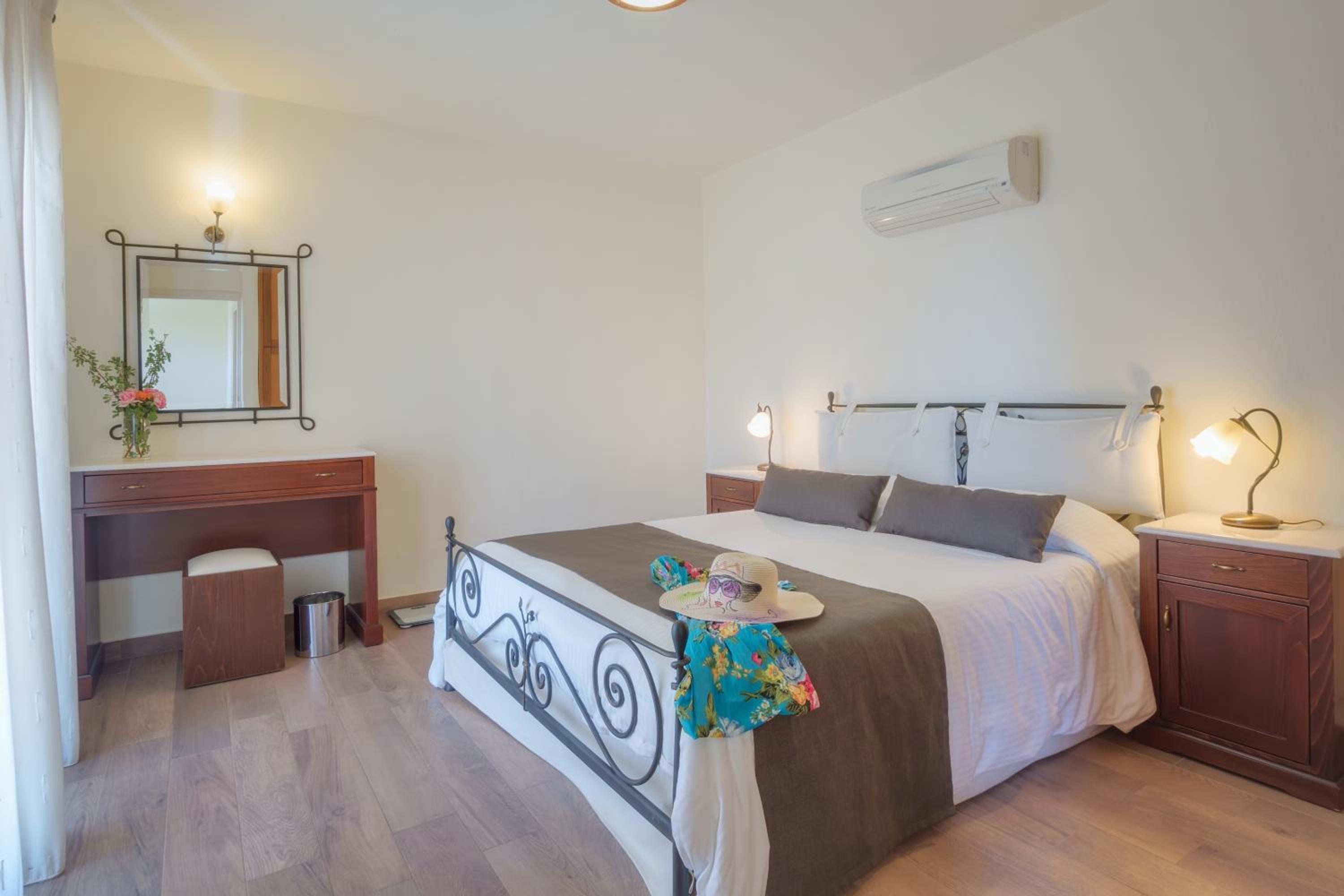Three-Bedroom Villa with Private Pool thumbnail 5
