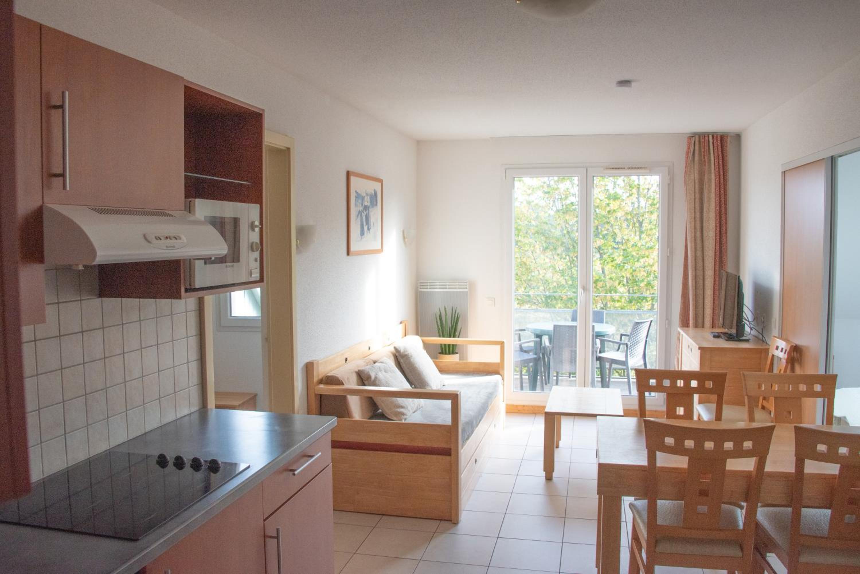 Family Comfort Apartment (Two Bedroom)