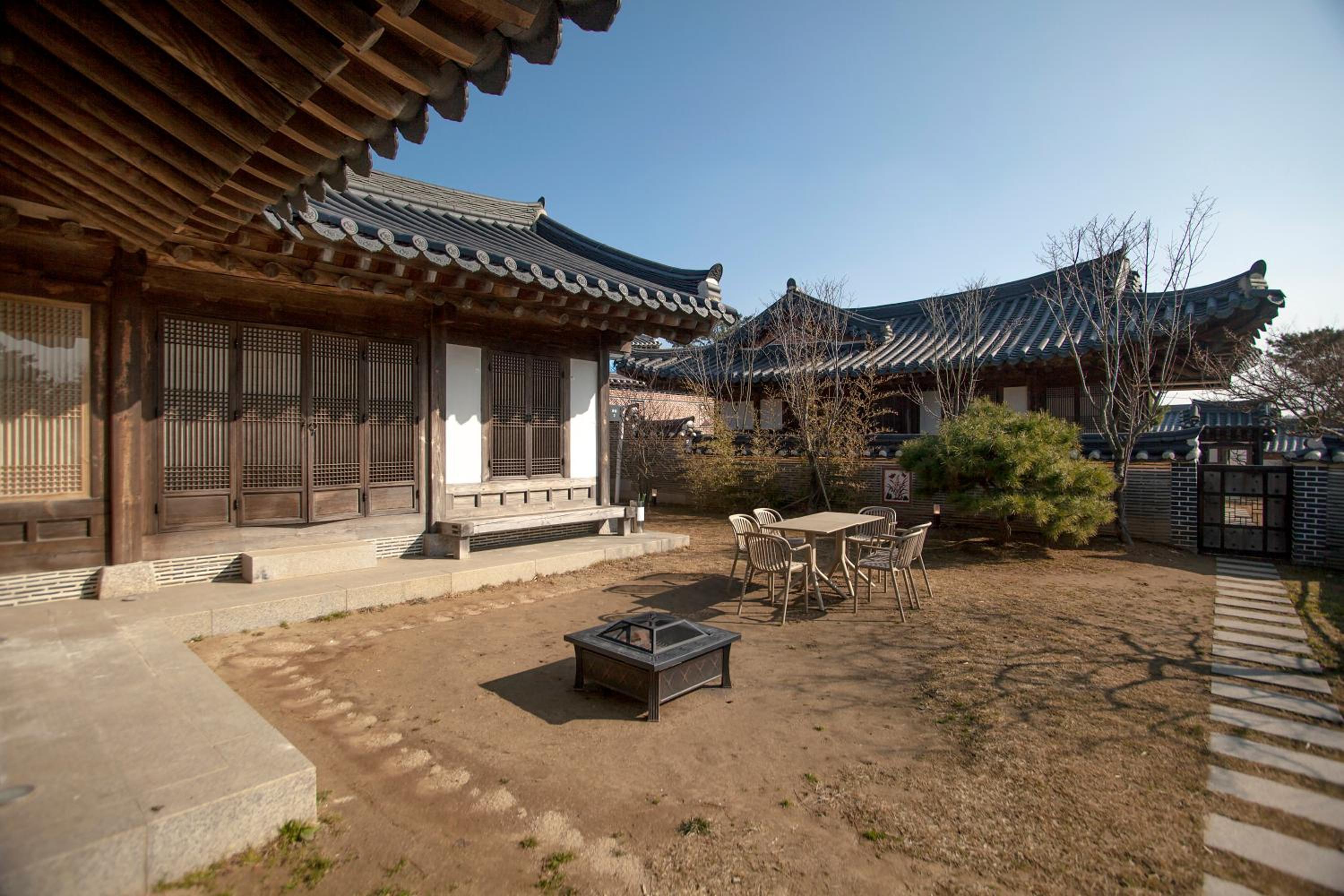 [Yun-seul]Traditional Hanok Two-bedroom Luxury Suite: Ocean View photo 2