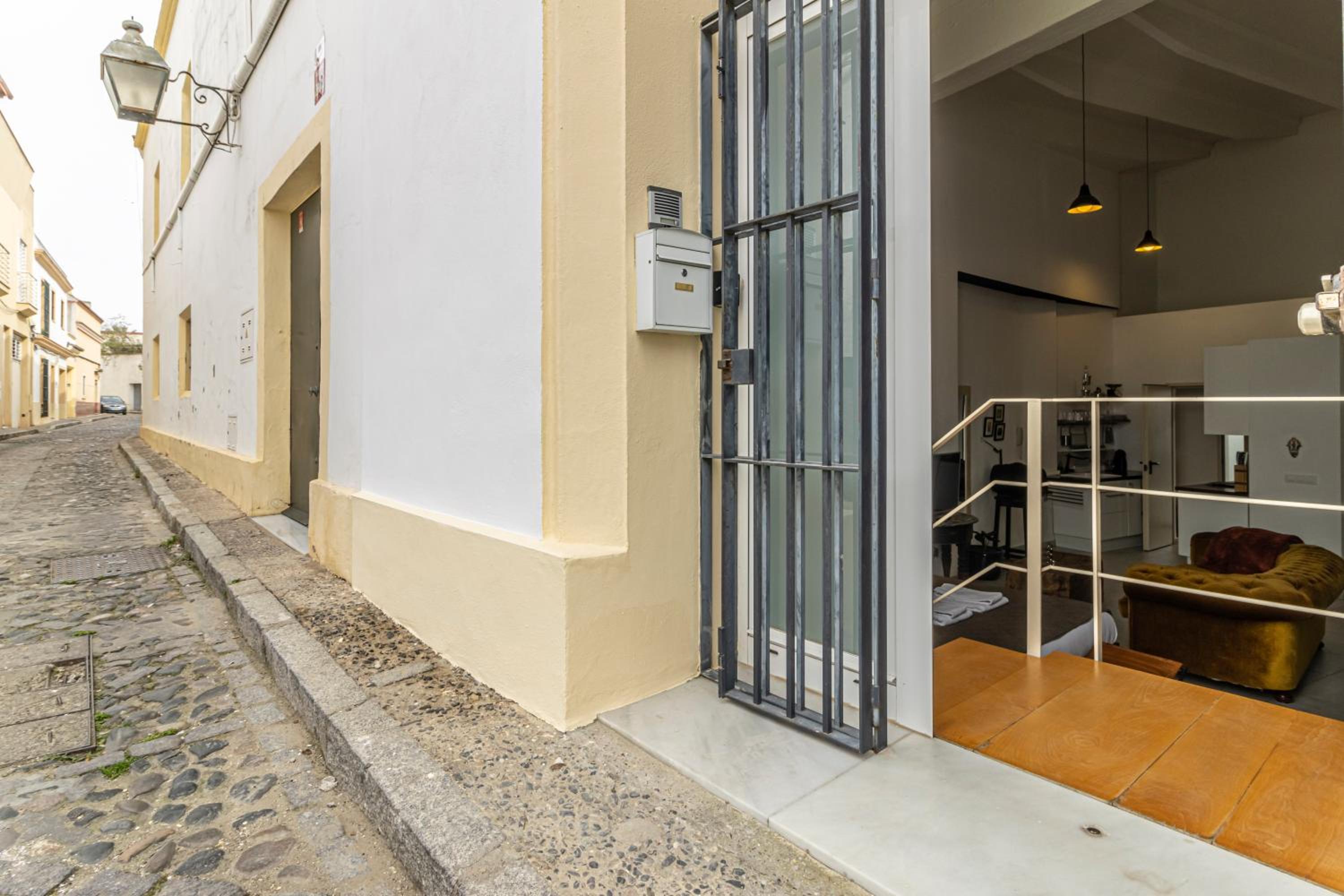 Apartment - Ground Floor photo 3